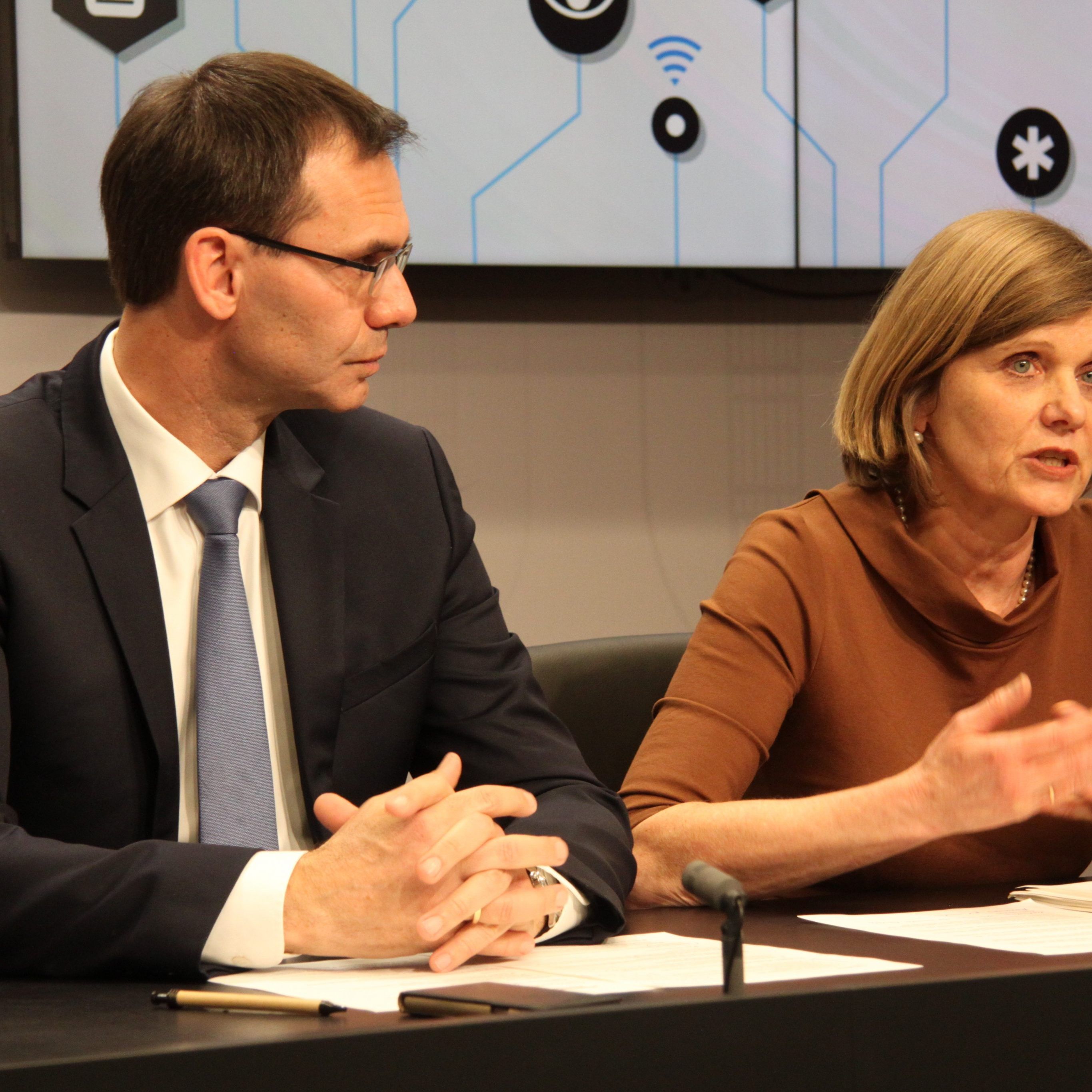 An elf Schulen hat sich je eine Lehrperson mit dem Virus angesteckt