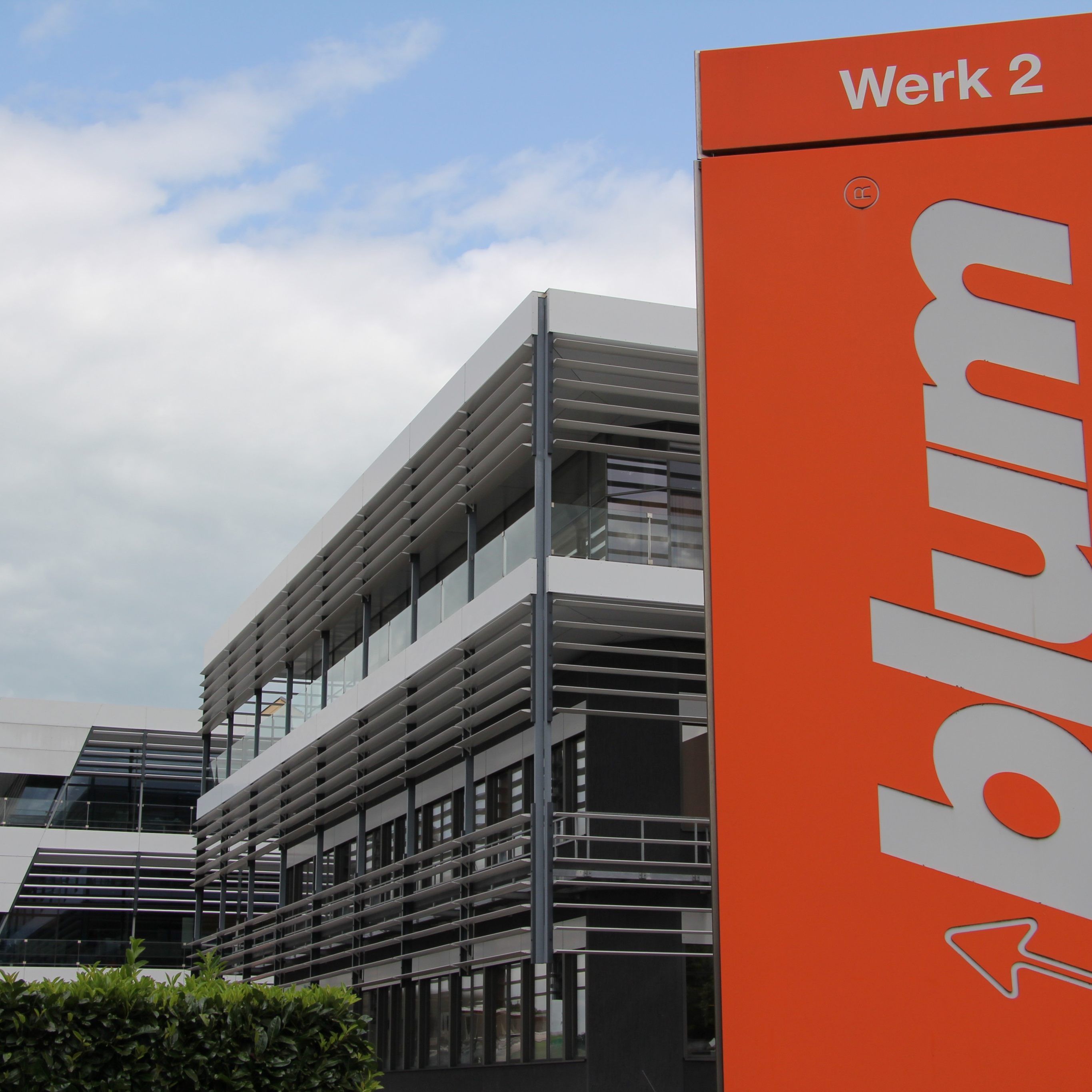 Die Firma schließt alle Werke für zwei Wochen.