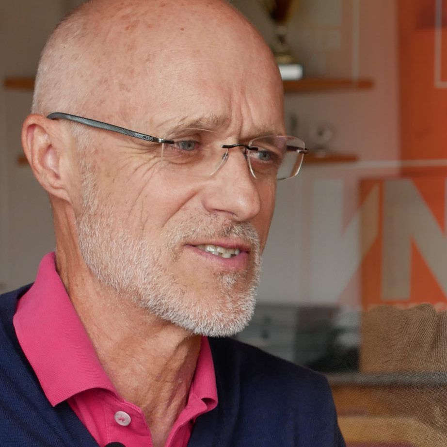 "Mit 'schneller, höher, stärker' sind wir durch", sagt Felix Gottwald (r.). Toni Innauer bemüht sich Positives an der Corona-Krise zu sehen.