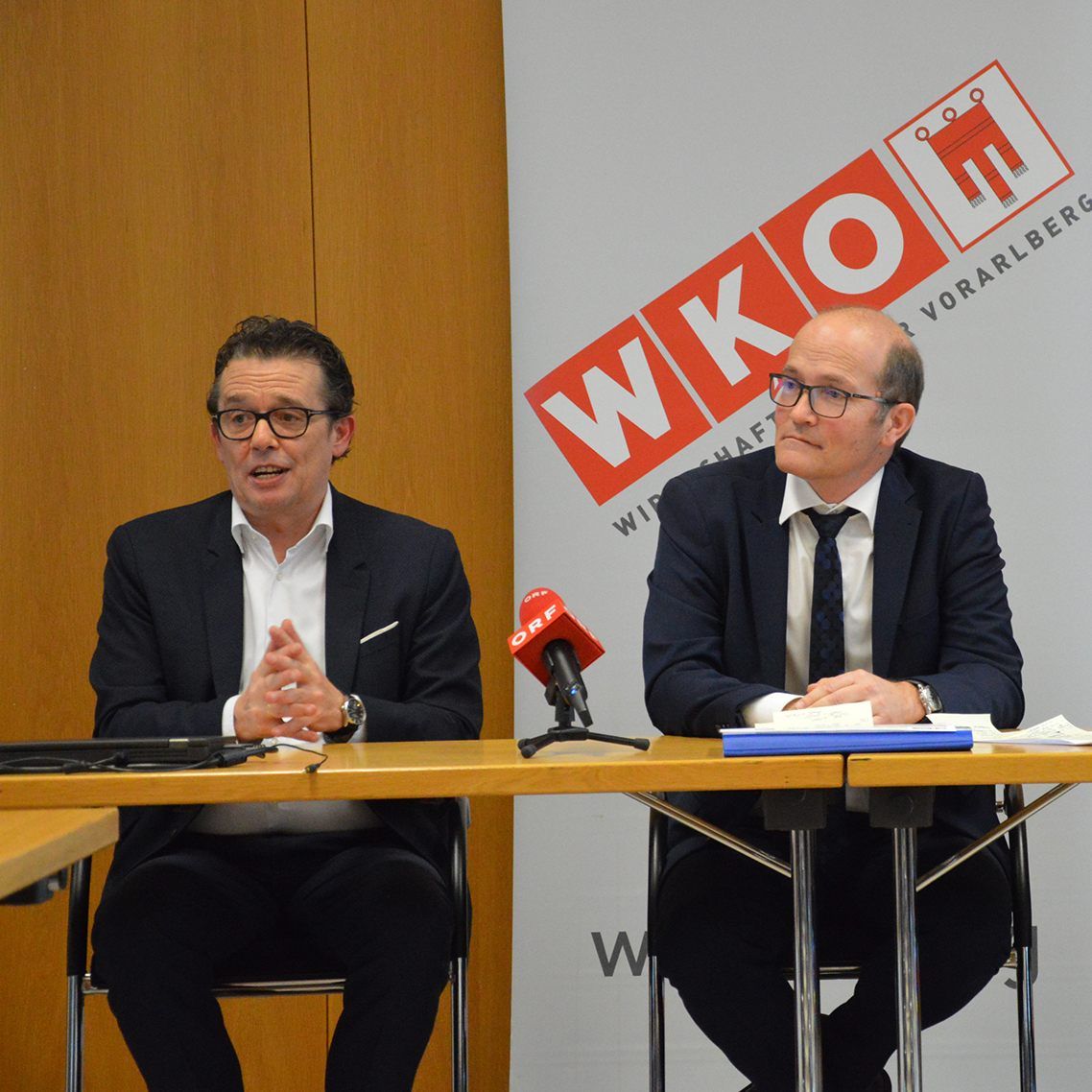 WKV-Präsident Hans Peter Metzler, Bezirkshauptmann Mag. Herbert Burtscher und Mag. Armin Immler (Geschäftsstelle der Hauptwahlkommission) v.l.