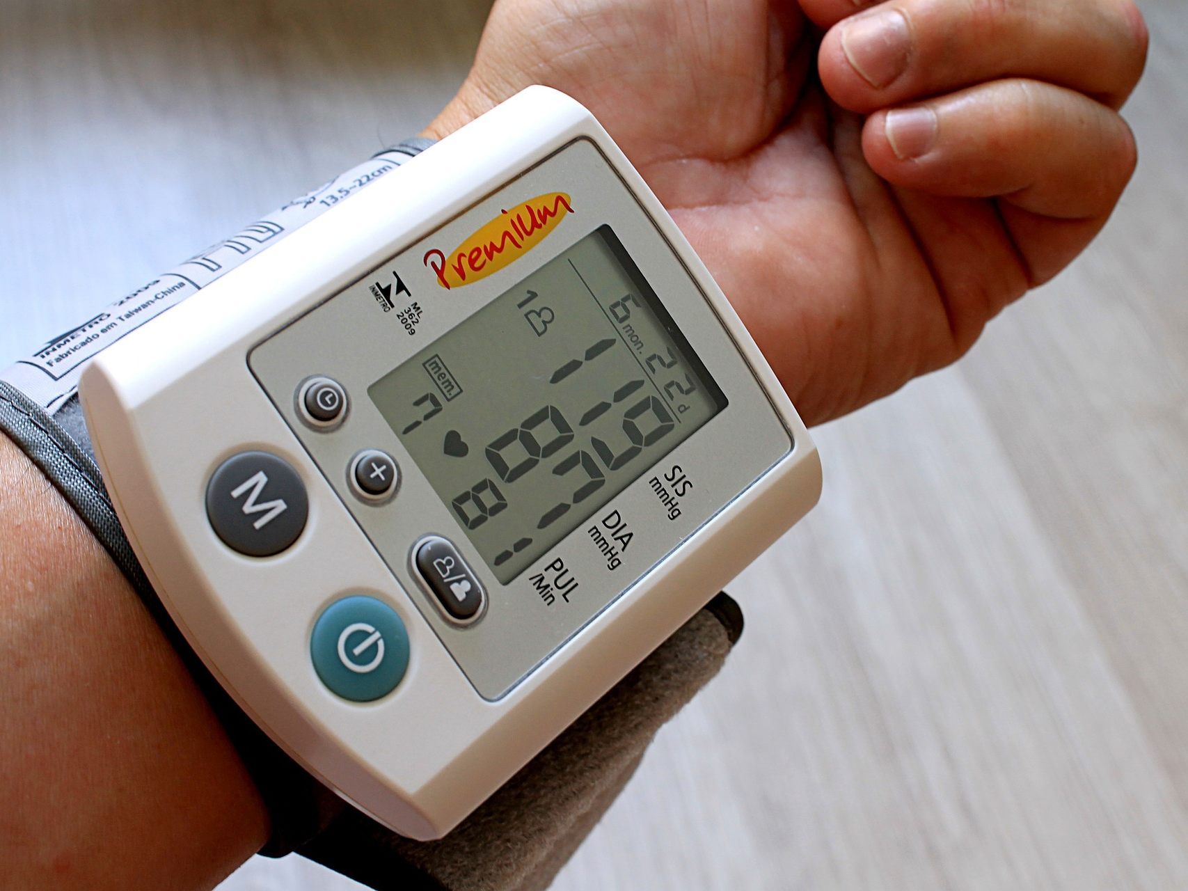 Bluthochdruck-Patienten sollen weiter ihre Medikamente nehmen.