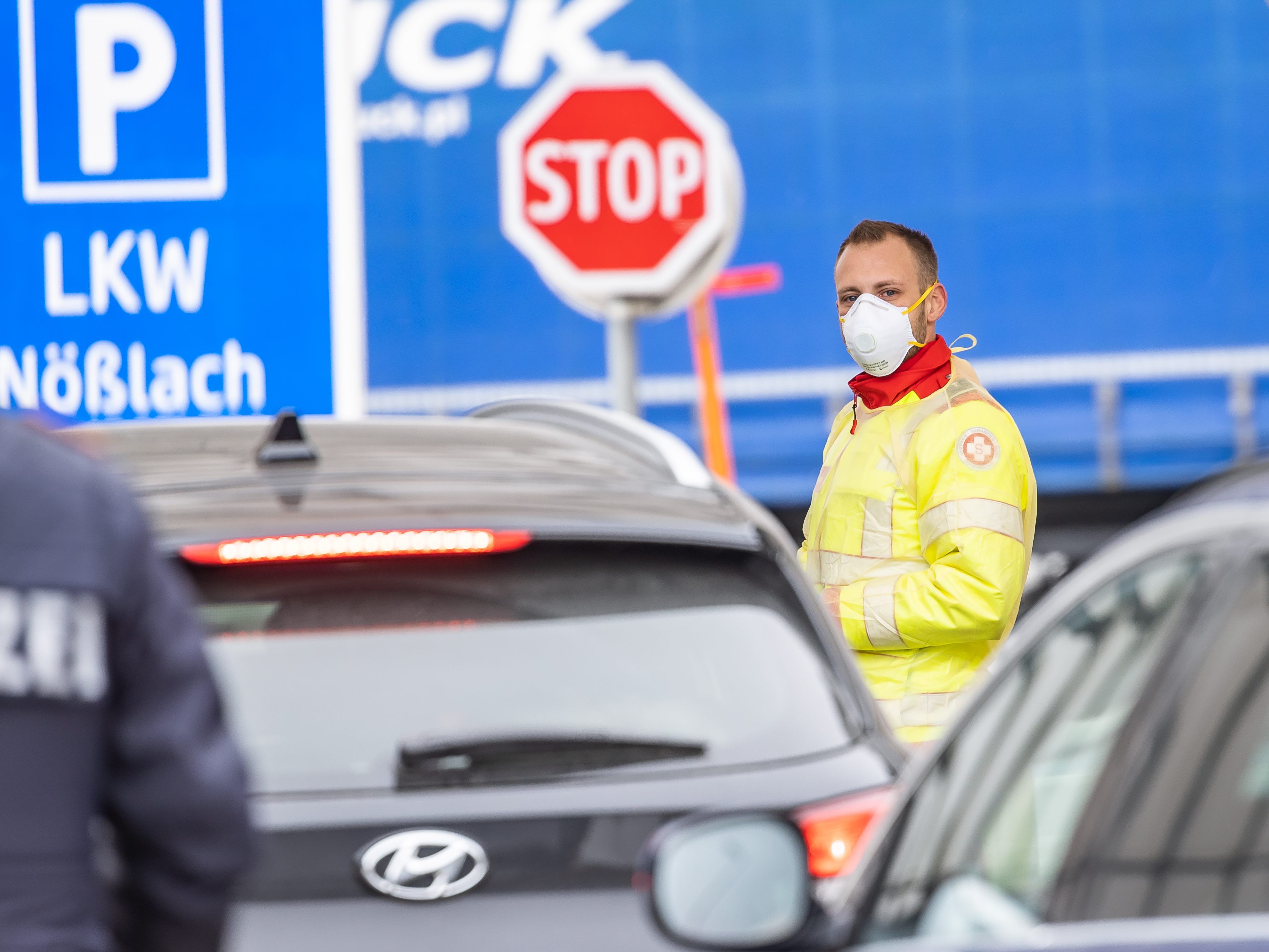 An der Grenze zu Italien wird künftig streng kontrolliert. An der Grenze zu Italien wird künftig streng kontrolliert.