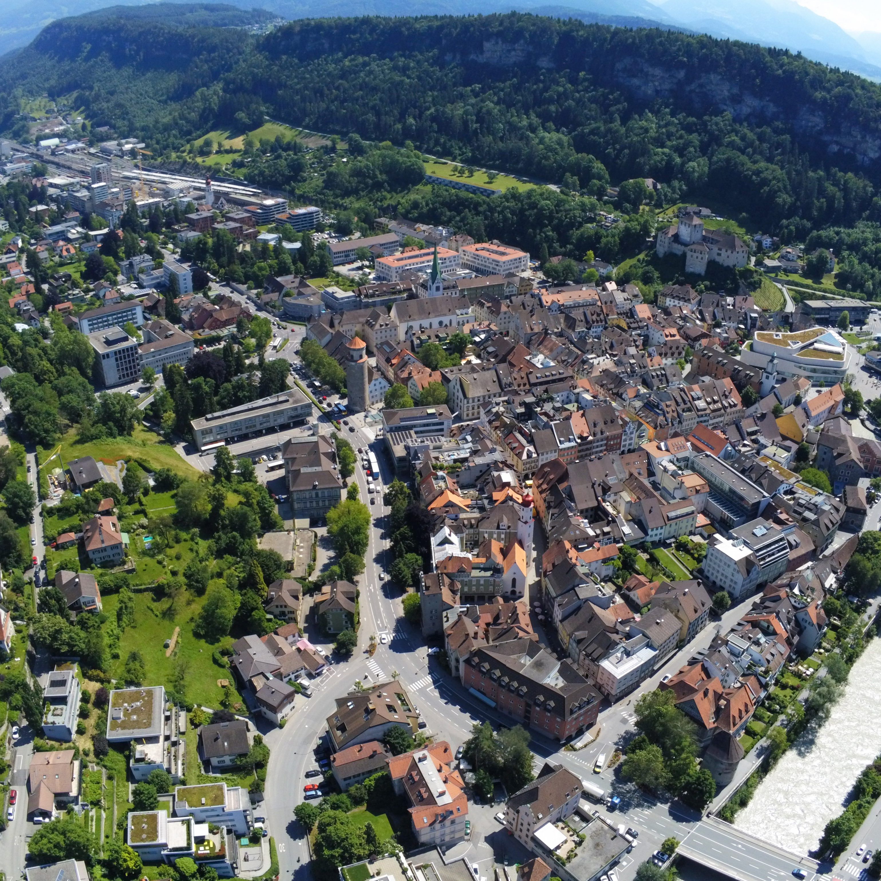 18 Mitarbeiter der Sparkasse in Feldkirch befinden sich nun in häuslicher Isolation.