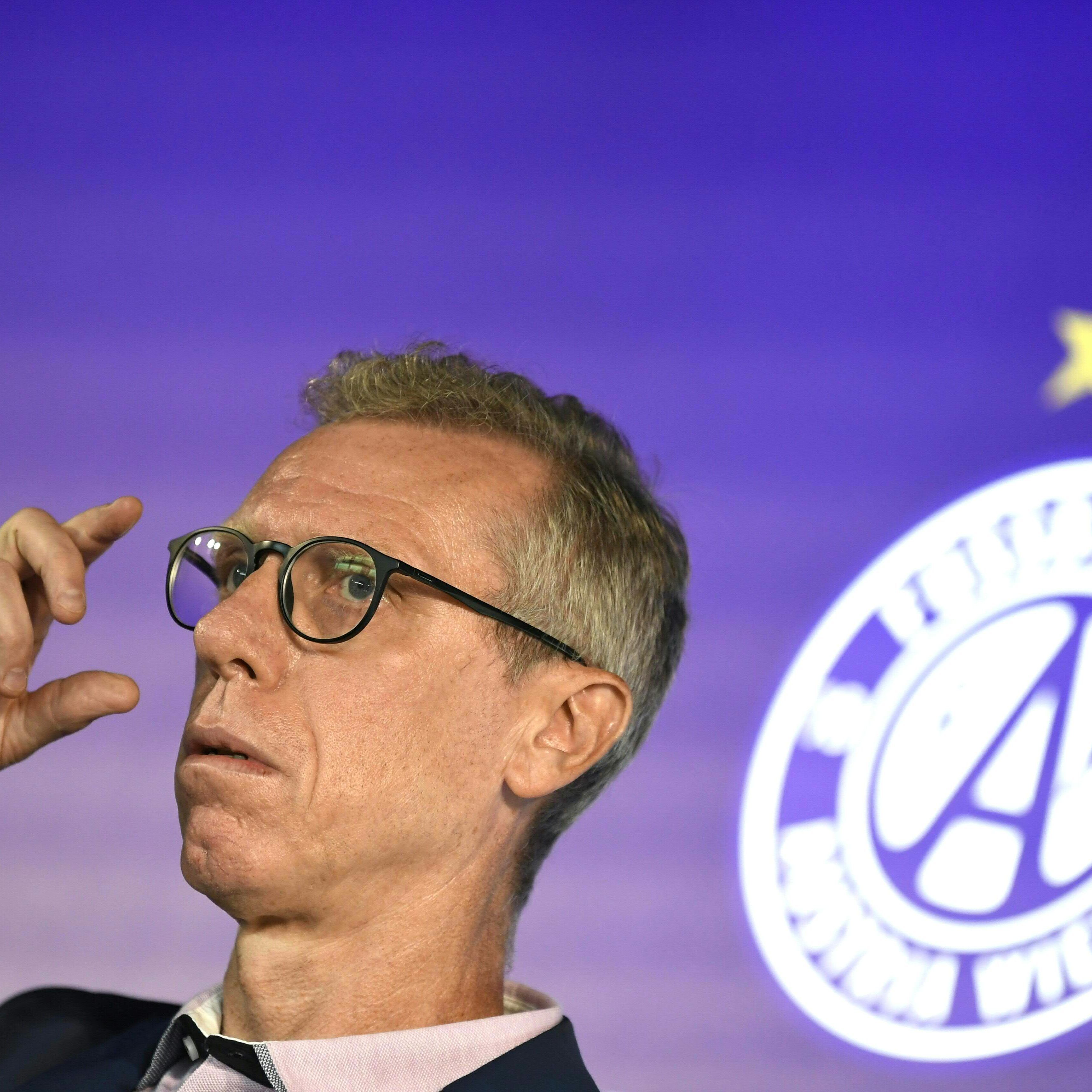 Peter Stöger meldete sich via Skype.