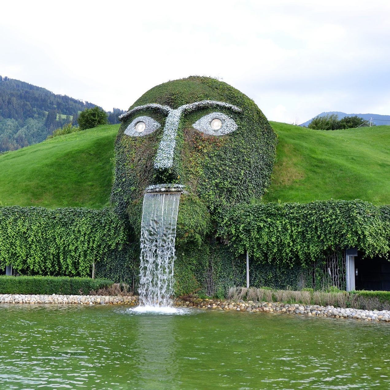 Das Coronavirus macht auch vor Swarovski nicht Halt.