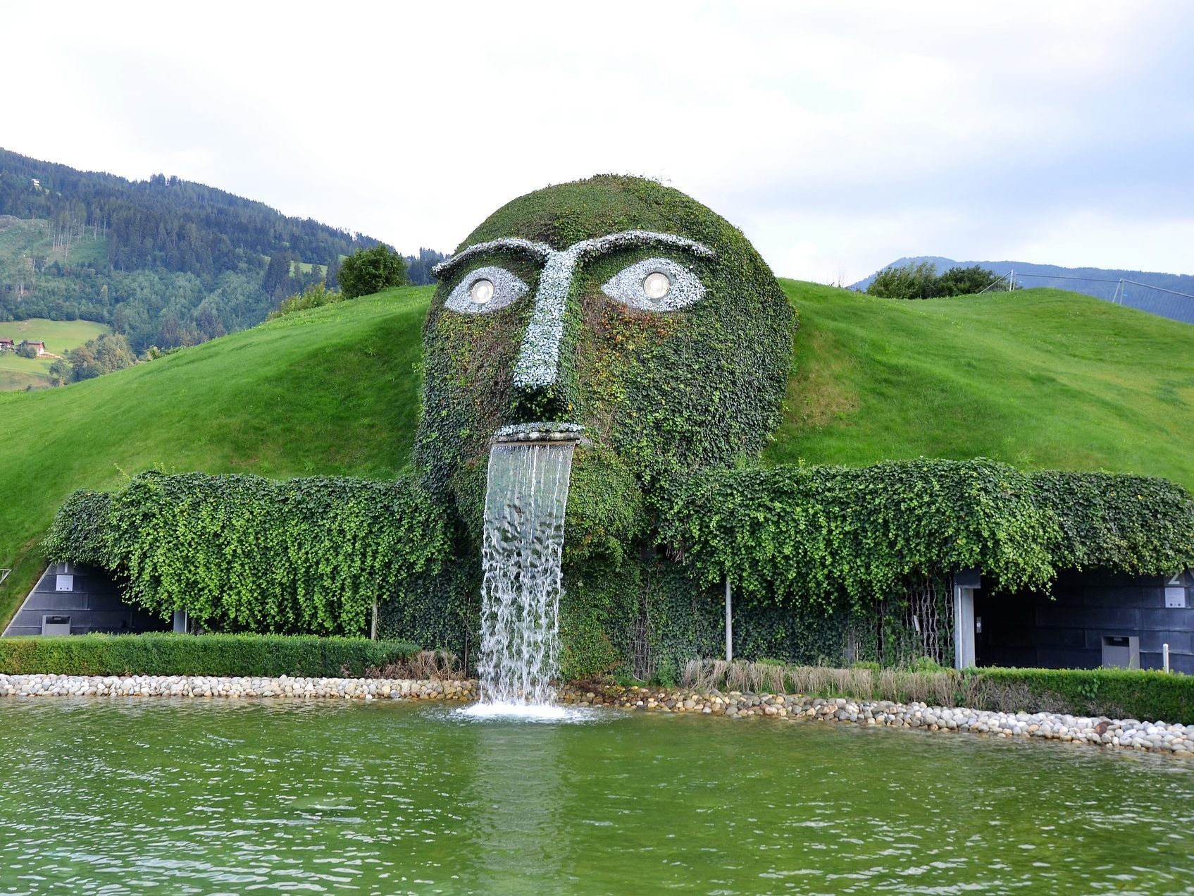 Das Coronavirus macht auch vor Swarovski nicht Halt. Das Coronavirus macht auch vor Swarovski nicht Halt.