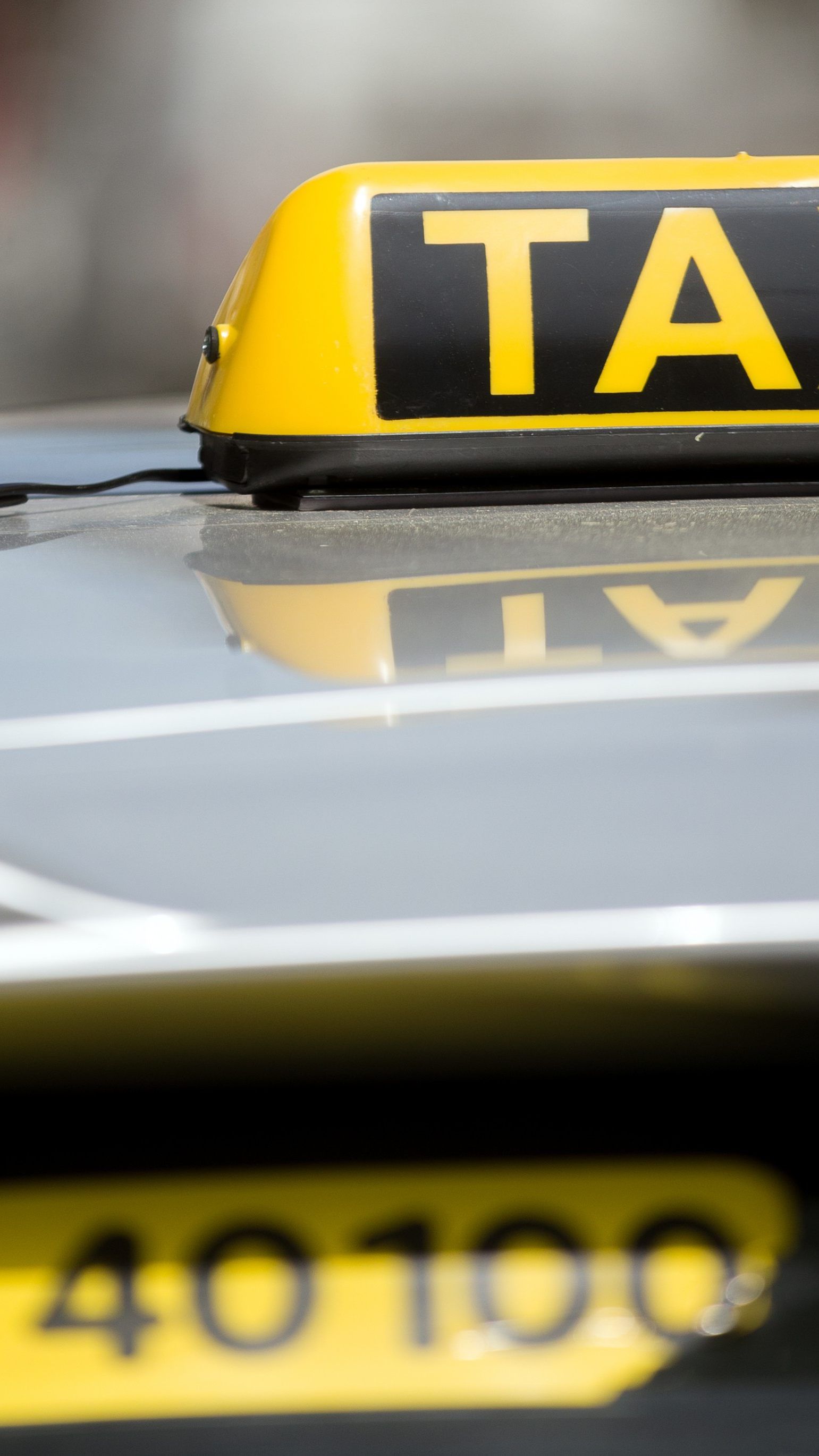 Viele Taxiunternehmer hätten sich bereits ruhend oder arbeitslos gemeldet.