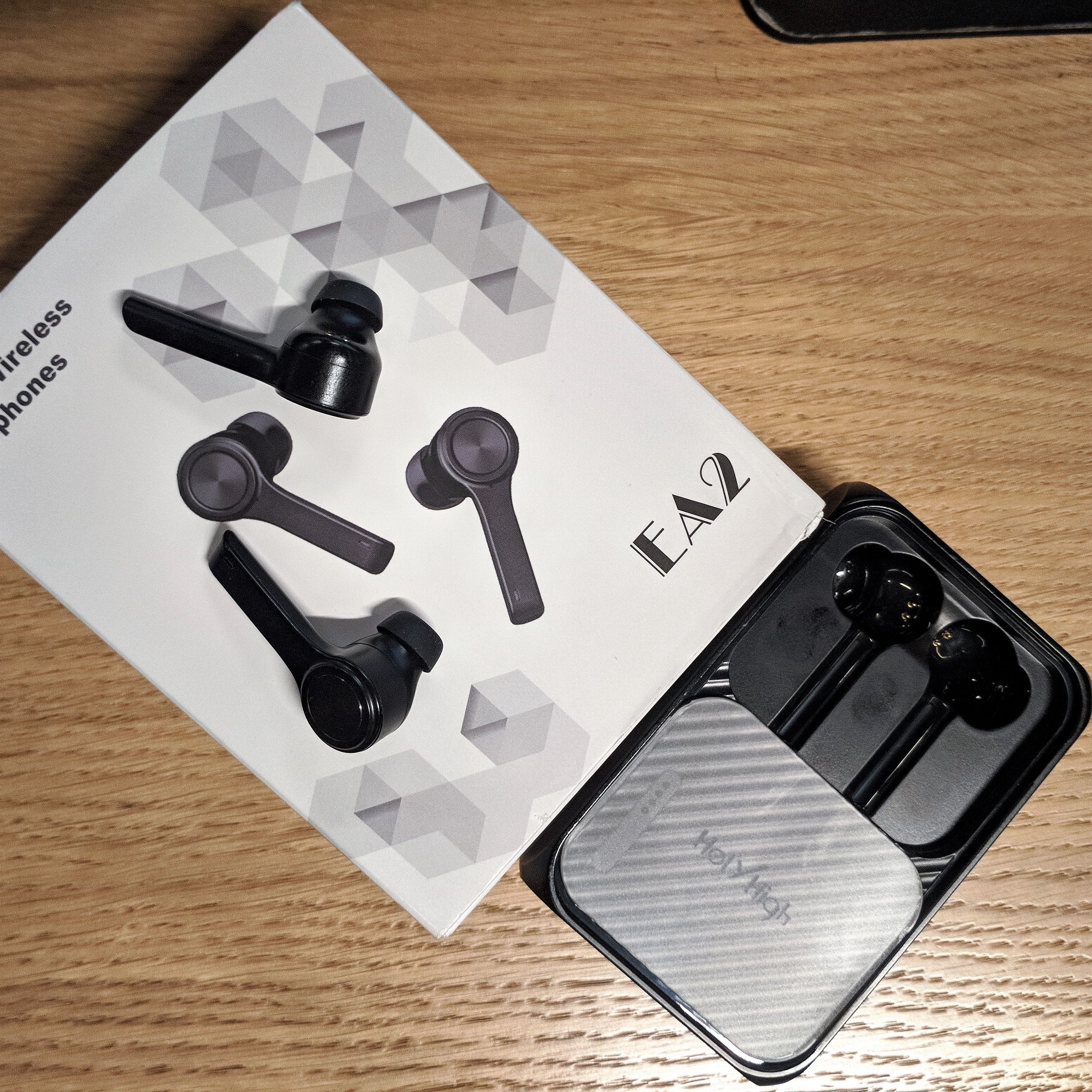 Die Holyhigh EA2 bieten viel Leistung für wenig Geld.