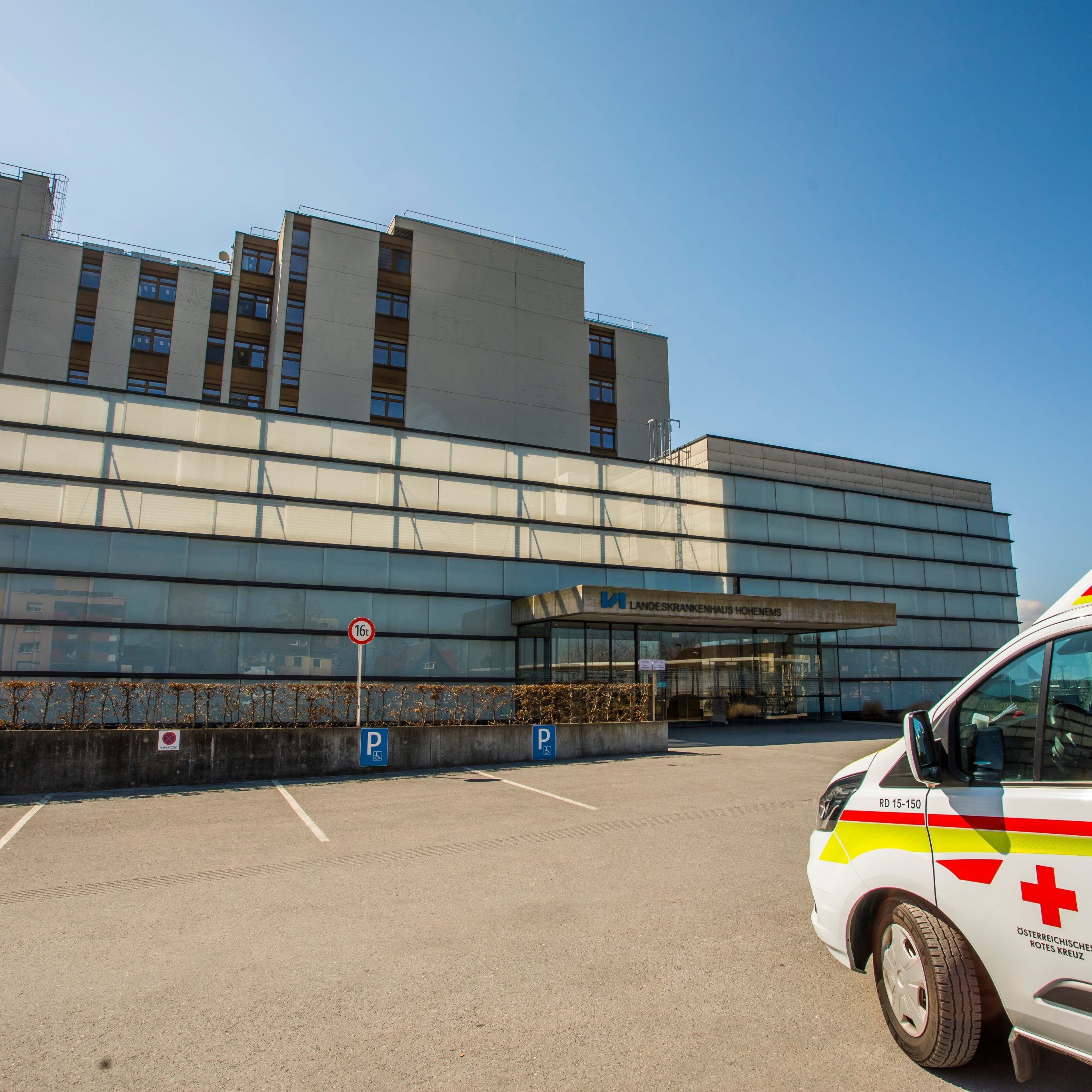 Auch am LKH Hohenems werden einige am Coronavirus Erkrankte behandelt.