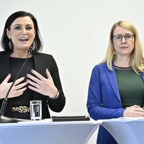 Köstinger und Schramböck