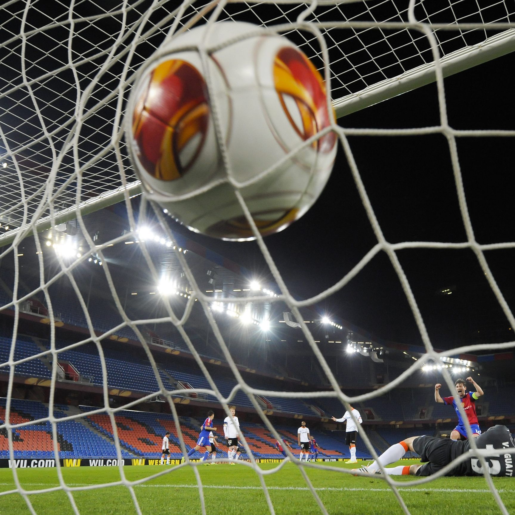 Das Konzept für Geisterspiele wird Gegenstand des Meetings.