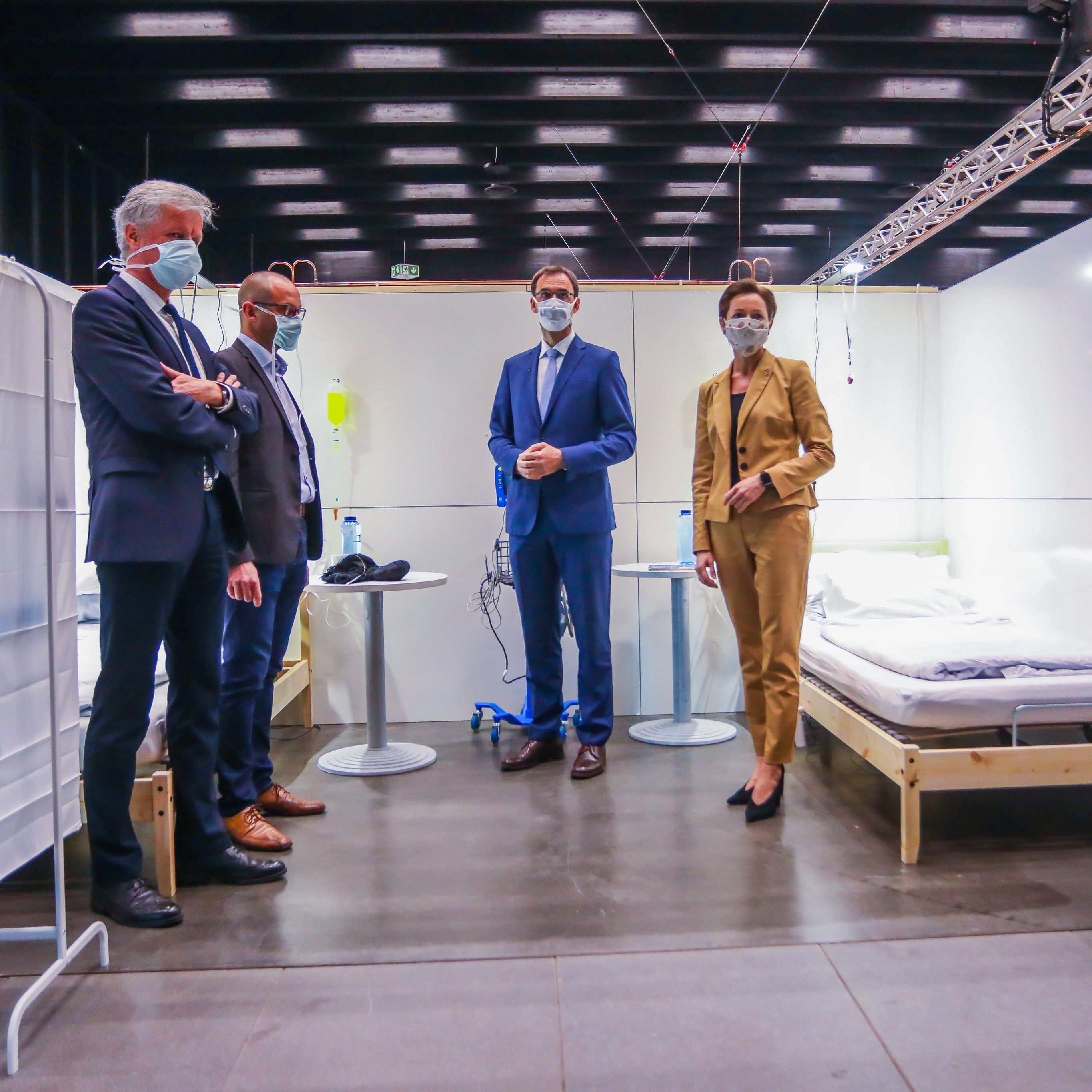 Die Messehalle wurde zum Notversorgungszentrum umfunktioniert.