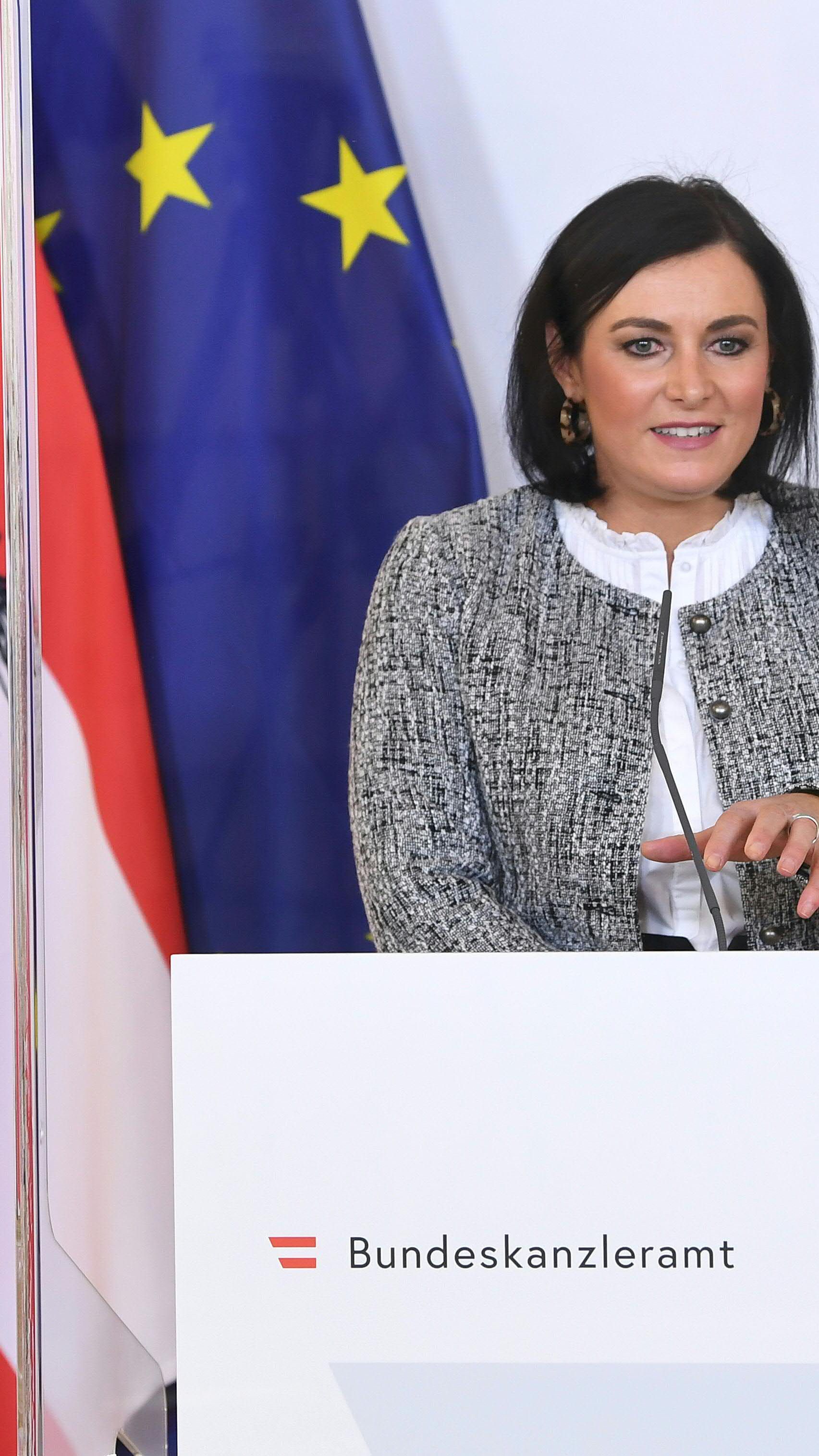 Ministerin Köstinger.