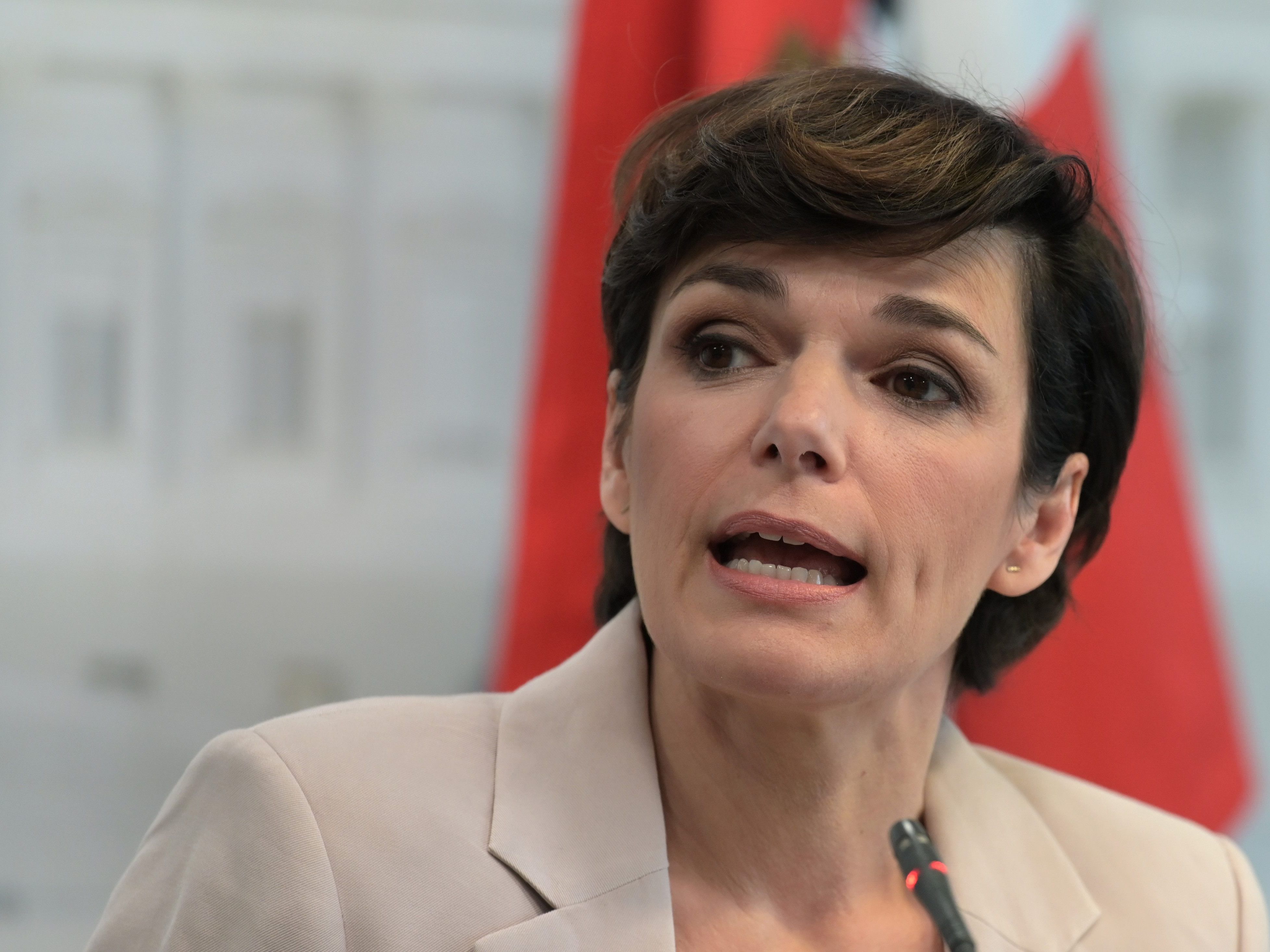 Die Auswertung der Fragebögen erfolgt erst später. Die Auswertung der Fragebögen erfolgt erst später.