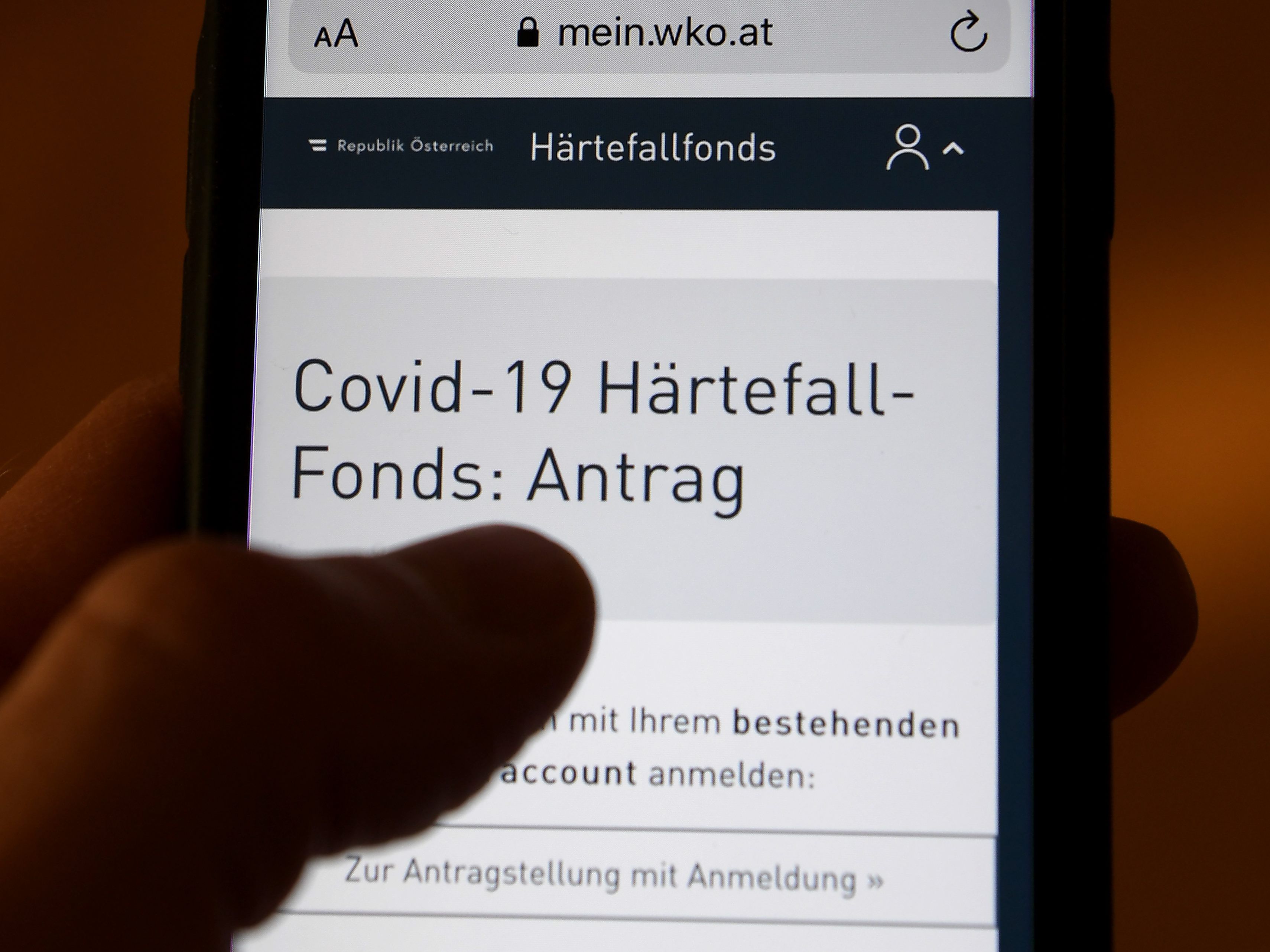 144.000 Anträge wurden für den Covid-19-Härtefallfonds gestellt.