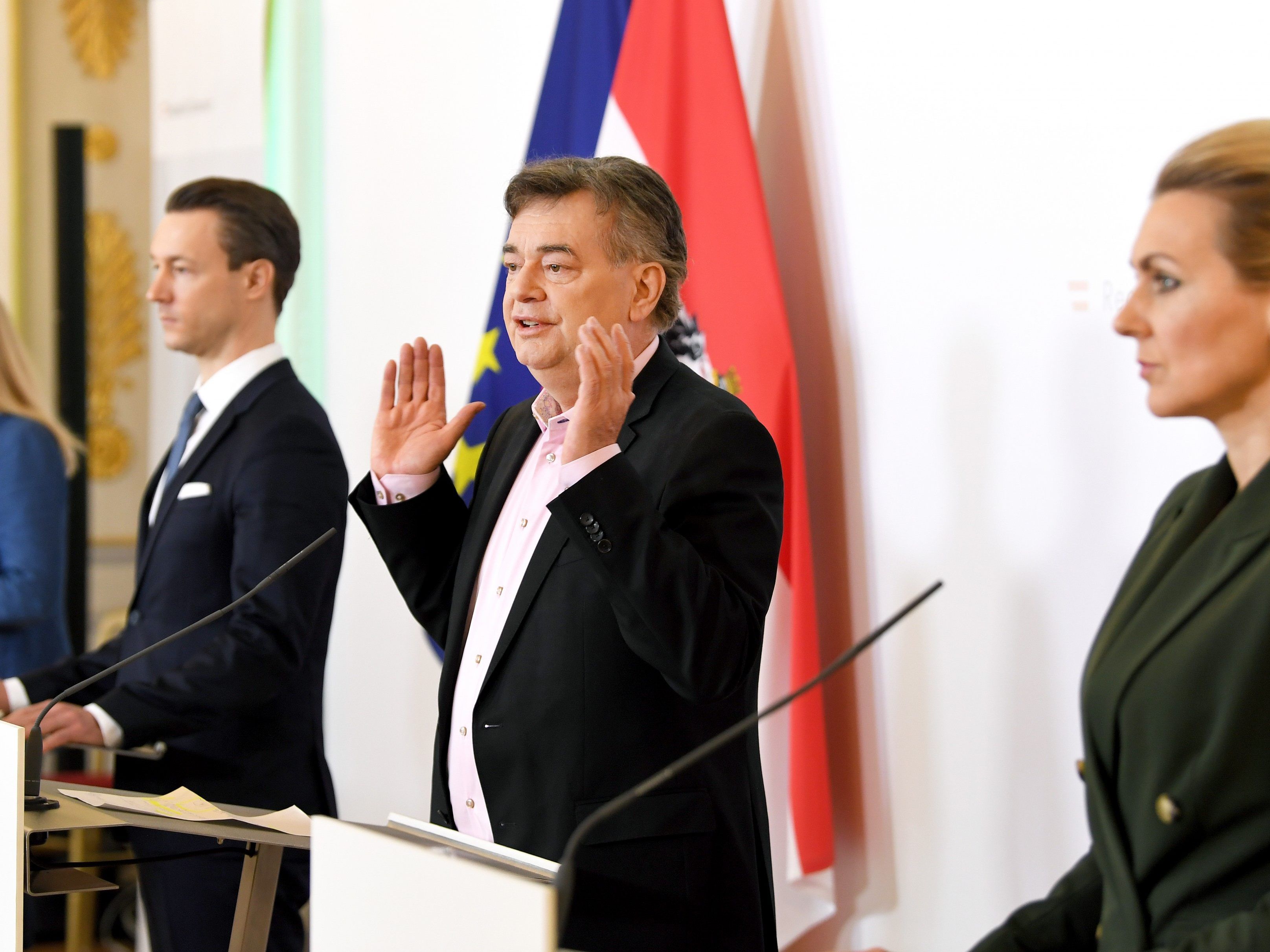 Der Härtefallfonds wird laut Regierung auf zwei Milliarden Euro verdoppelt.