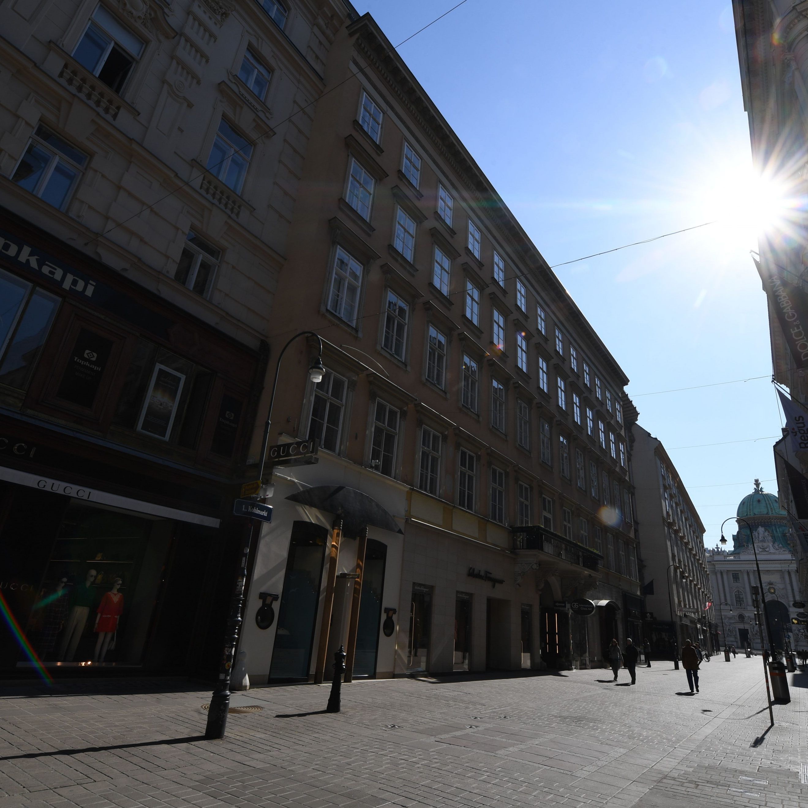 Auch wenn mit 1. Mai die Lockerung der Corona-Maßnahmen in Kraft tritt, wird dieser Feiertag kein Einkaufstag.