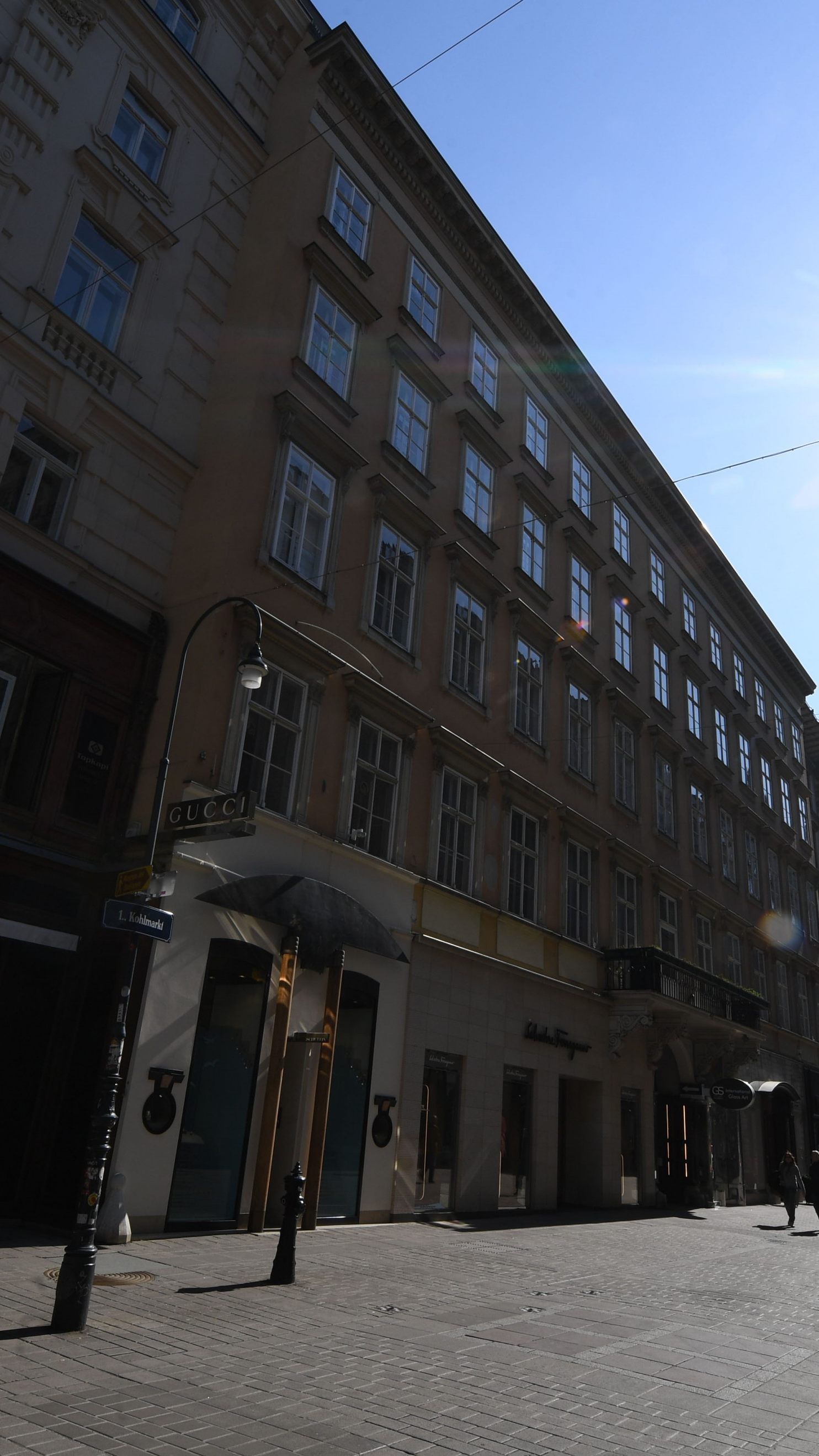 Auch wenn mit 1. Mai die Lockerung der Corona-Maßnahmen in Kraft tritt, wird dieser Feiertag kein Einkaufstag.