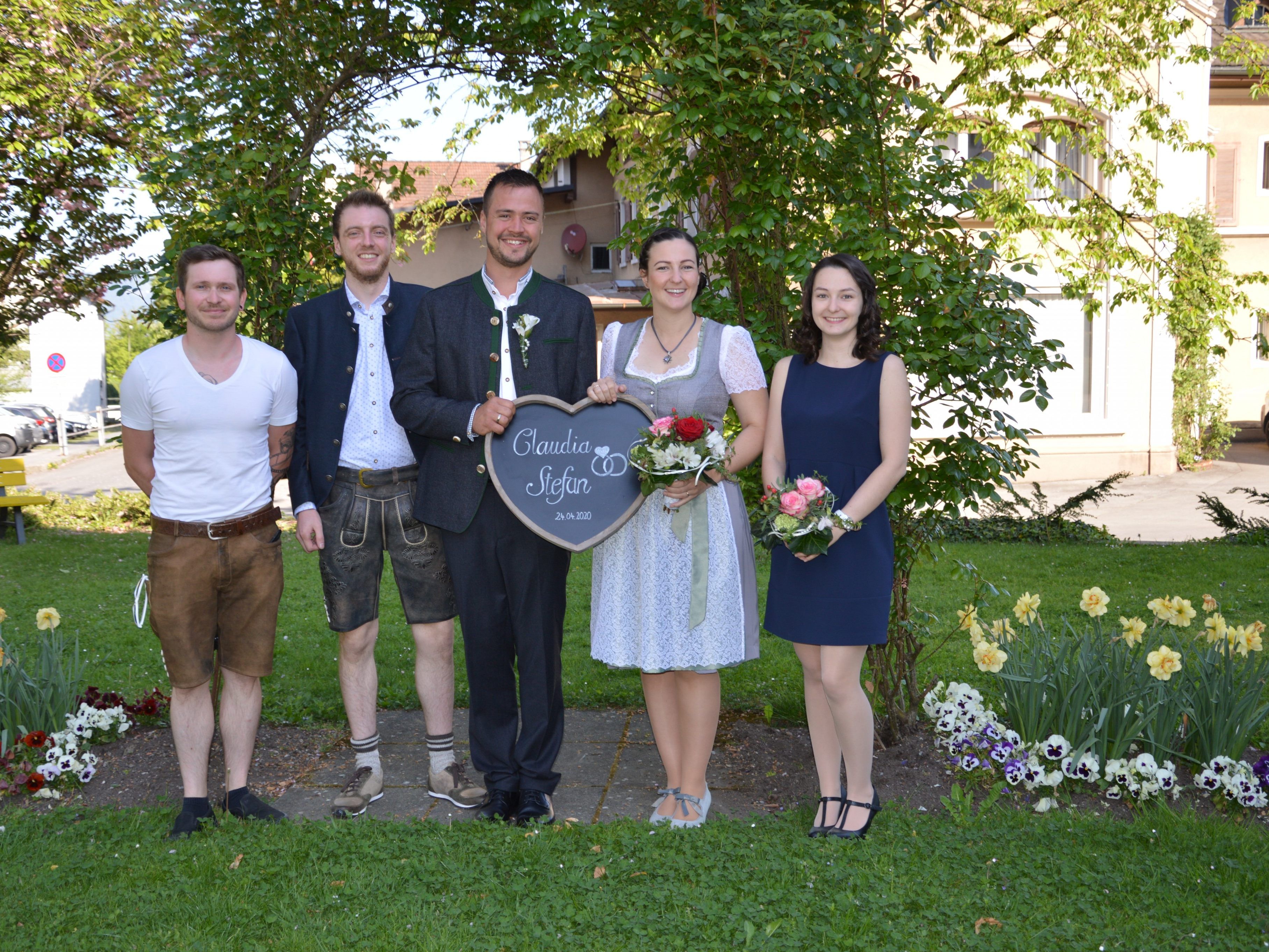 Claudia Schreiner und Stefan Sailer haben geheiratet. Claudia Schreiner und Stefan Sailer haben geheiratet.
