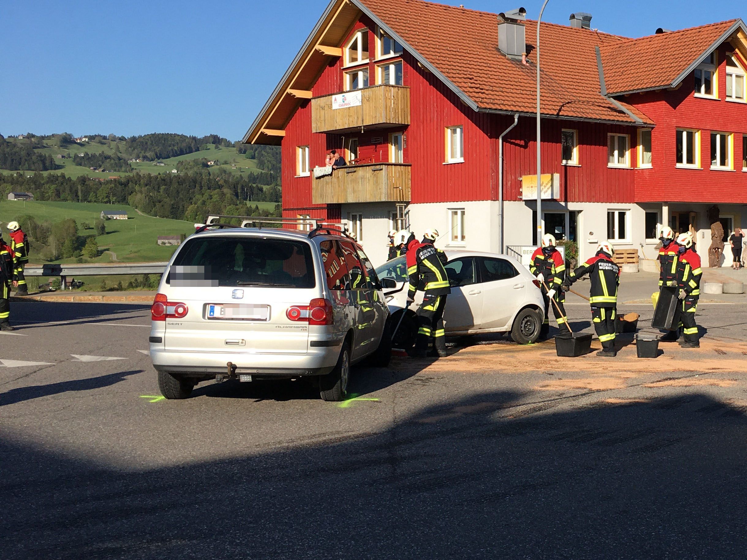 Unfall im Kreuzungsbereich