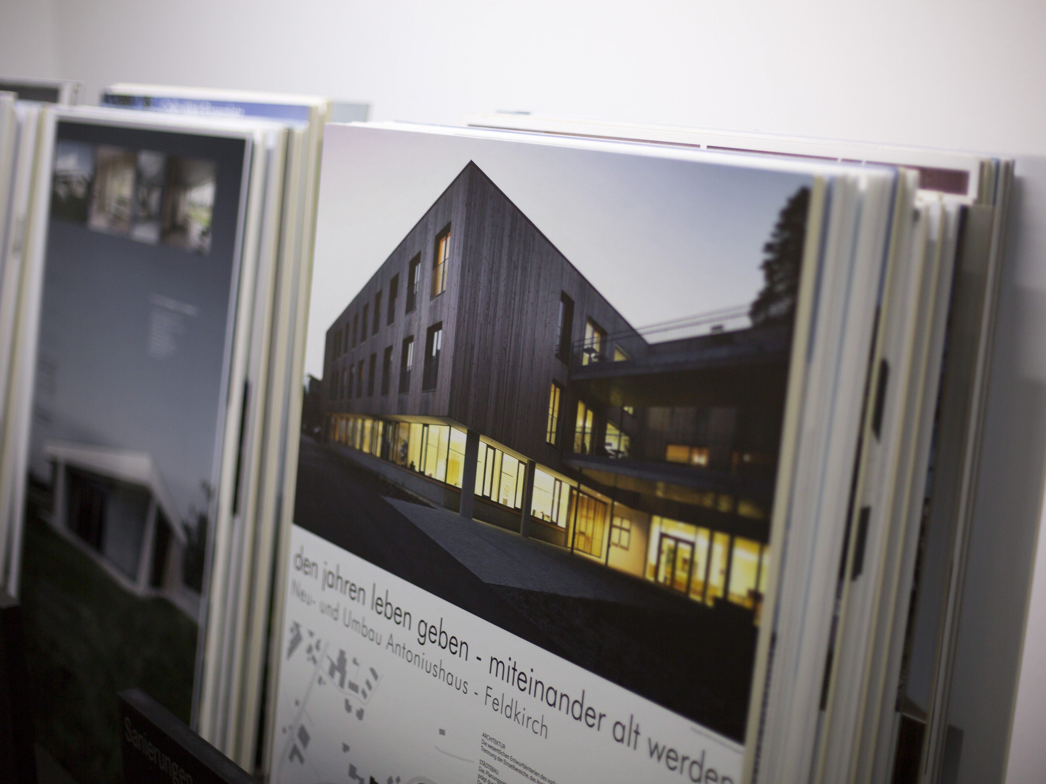 Eine kleine Architekturgeschichte: die Einreichungen zum Bauherrenpreis der Hypo Vorarlberg zeichnen die Entwicklung der Baukultur in Vorarlberg nach. Foto: Darko Todorovic