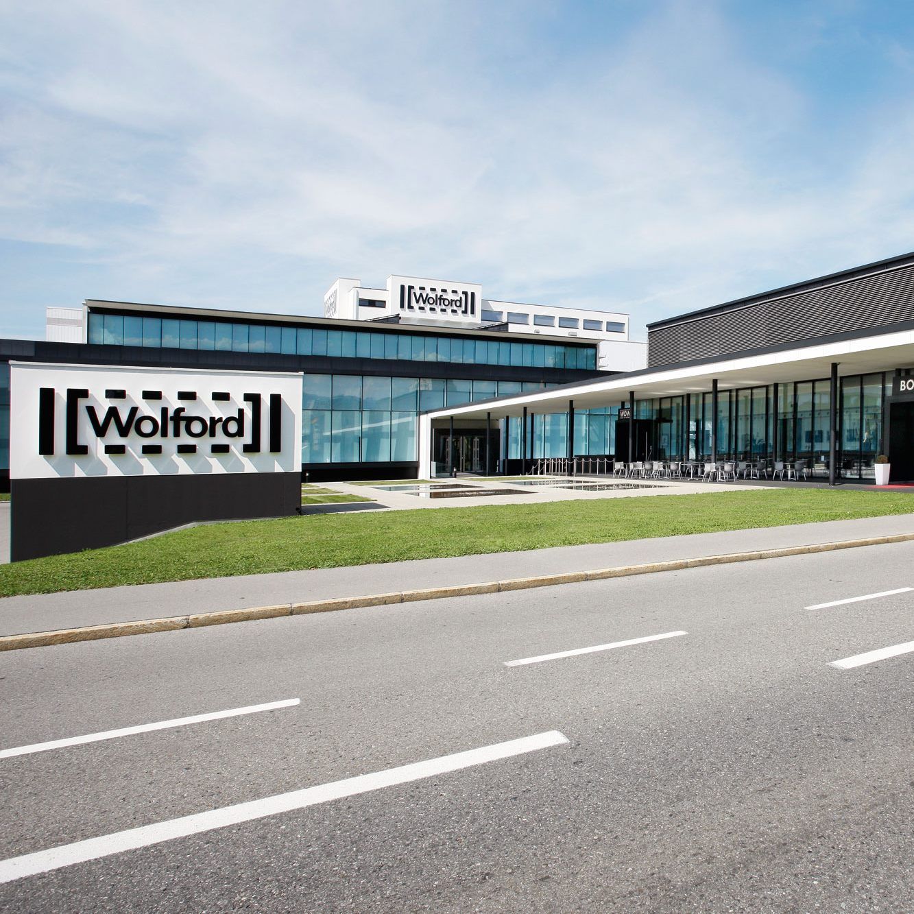 Wolford will an Blum verkaufen.