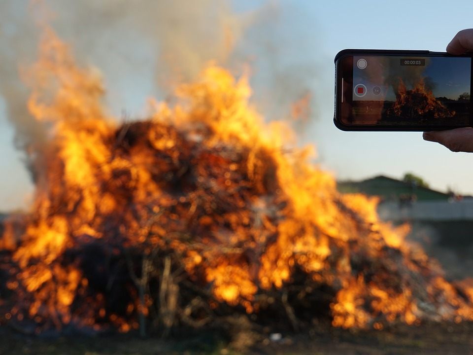 Sämtliche Brauchtumsfeuer sind in Niederösterreich bis 30. Juni untersagt.