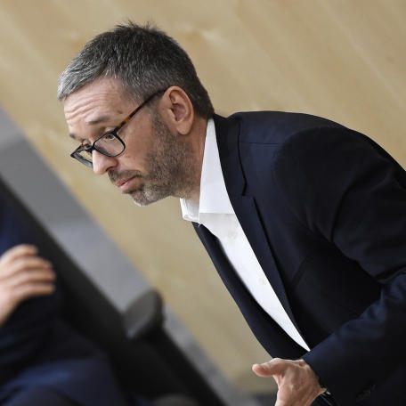 FPÖ kritisiert Kurz und Van der Bellen