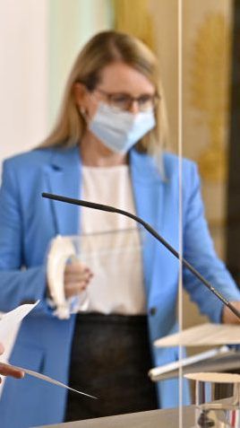 Gewessler und Schramböck