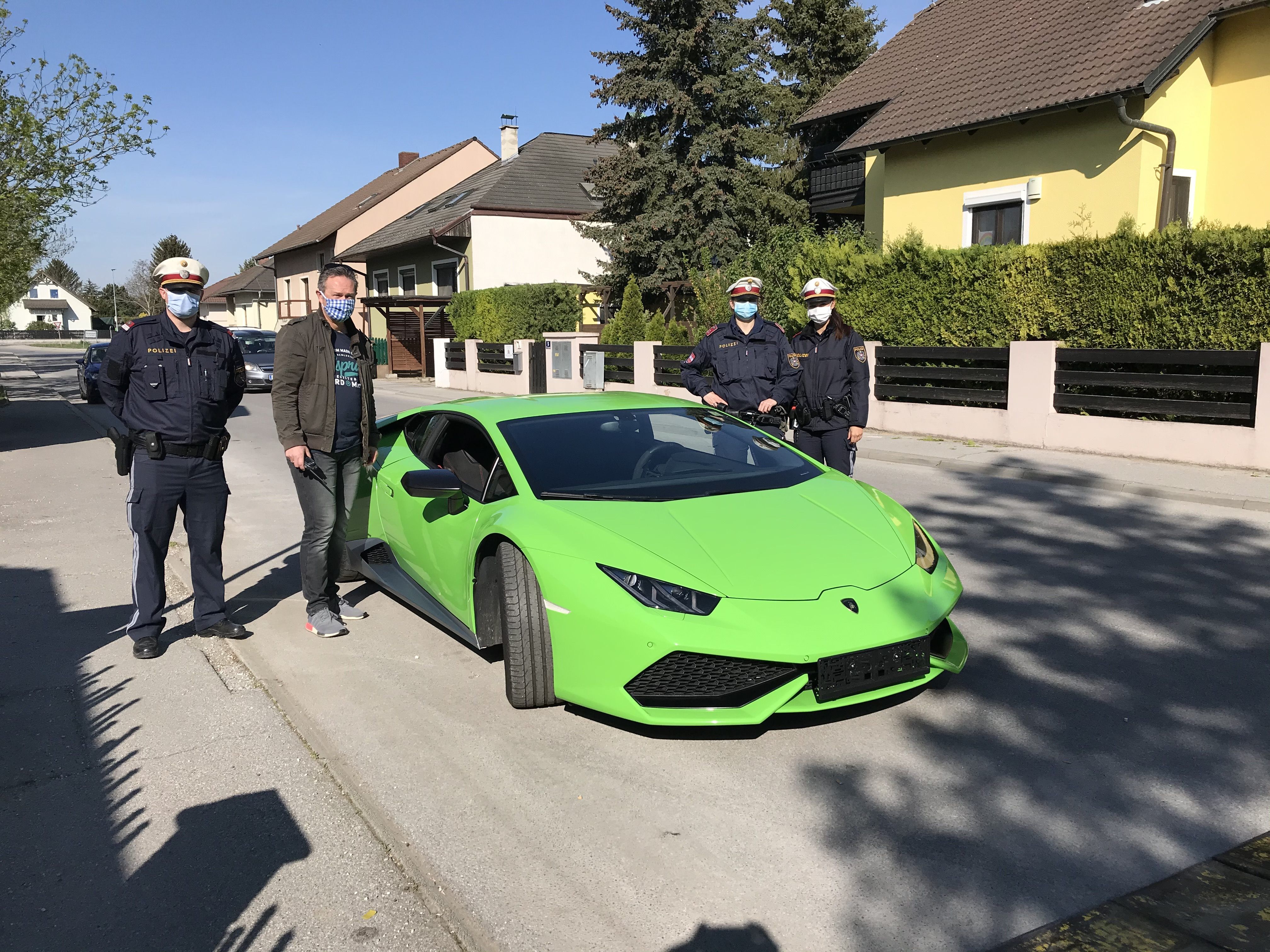 Der Lamborghini ist knapp 180.000 Euro wert. Der Lamborghini ist knapp 180.000 Euro wert.