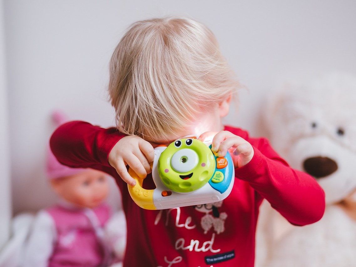 Kinder treffen die Coronavirus-Ausgangsbeschränkungen besonders.