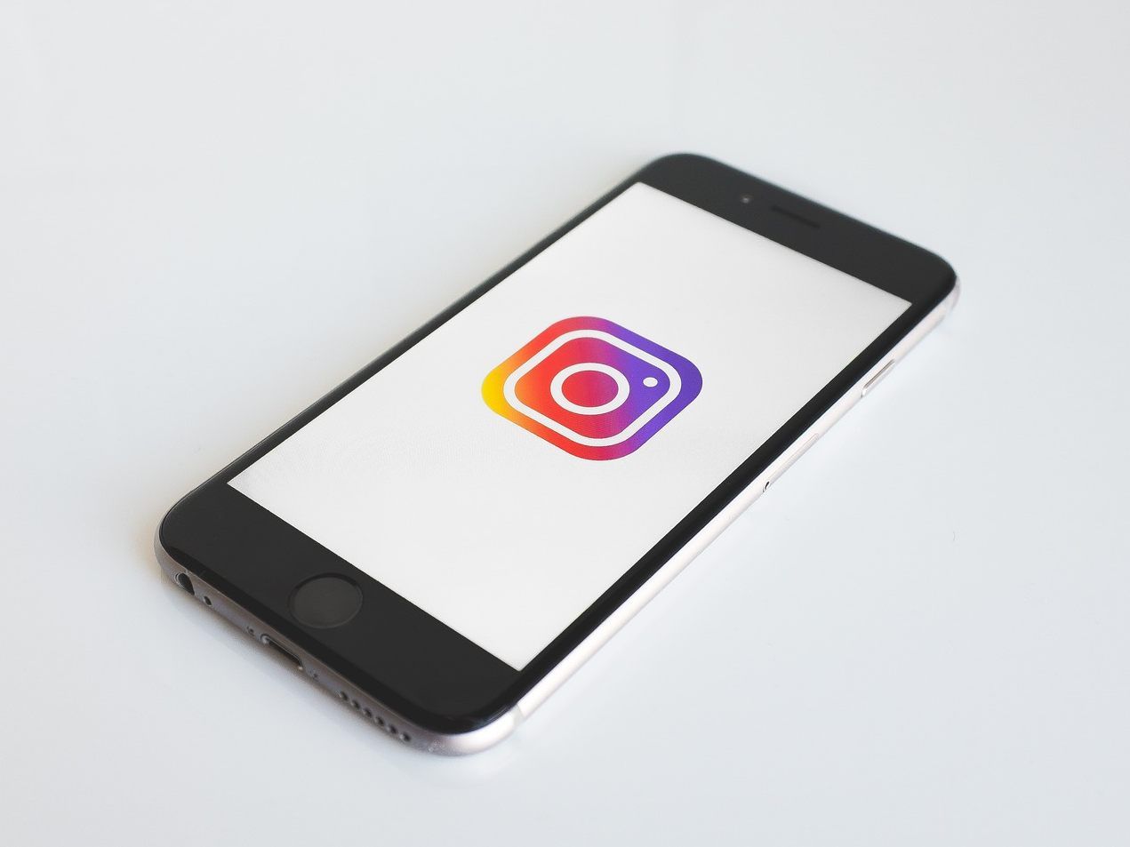 Live-Videos auf dem Desktop erleichtern den Umgang mit dem Onlinedienst Instagram.