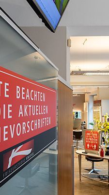 Auch die Friseure haben wieder geöffnet