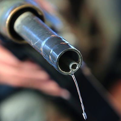 Dämpfend auf die Preise wirkte der Preisrutsch bei Treibstoffen