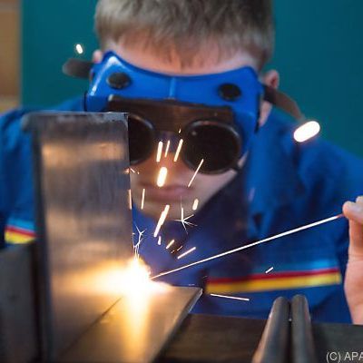 Jede neue Lehrstelle bedeutet Geld