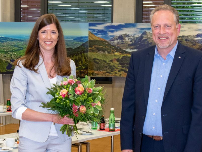 Die neue AK-Vizepräsidentin Jessica Lutz mit AK-Präsident Hubert Hämmerle. Die neue AK-Vizepräsidentin Jessica Lutz mit AK-Präsident Hubert Hämmerle.