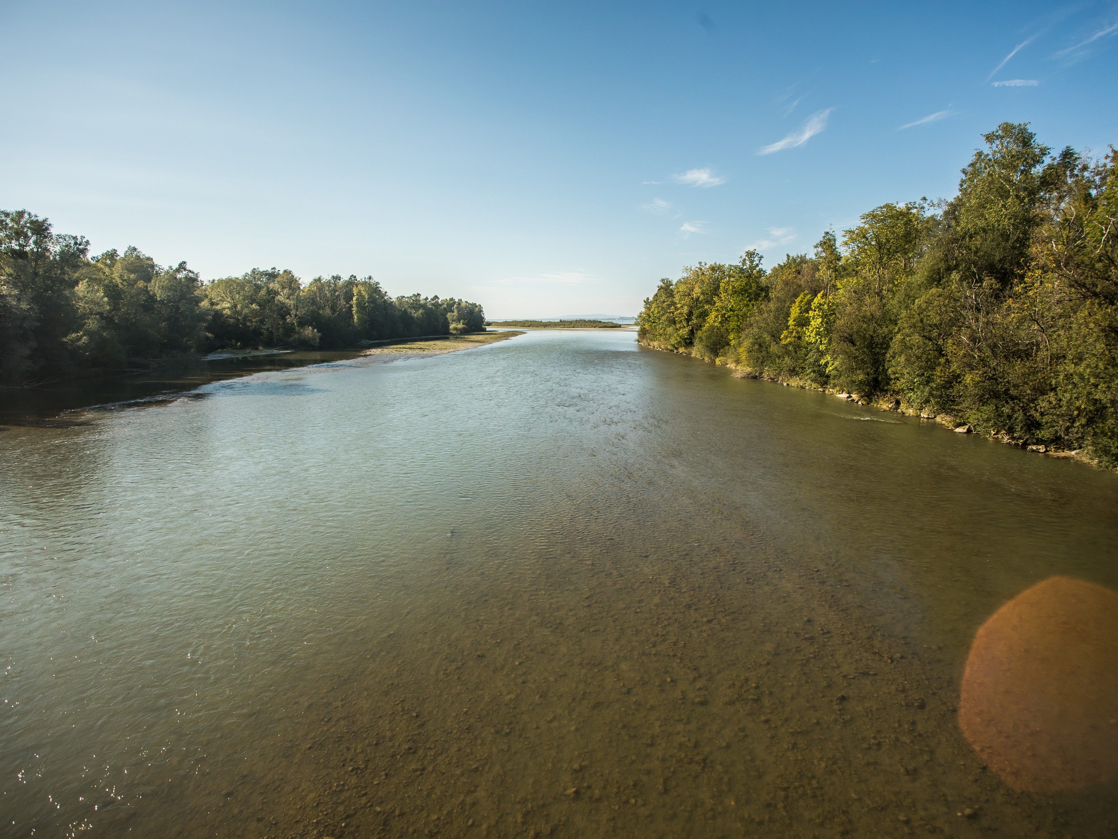 Die illwerke vkw warnt vor einem plötzlichen Anstieg in Flussbetten.