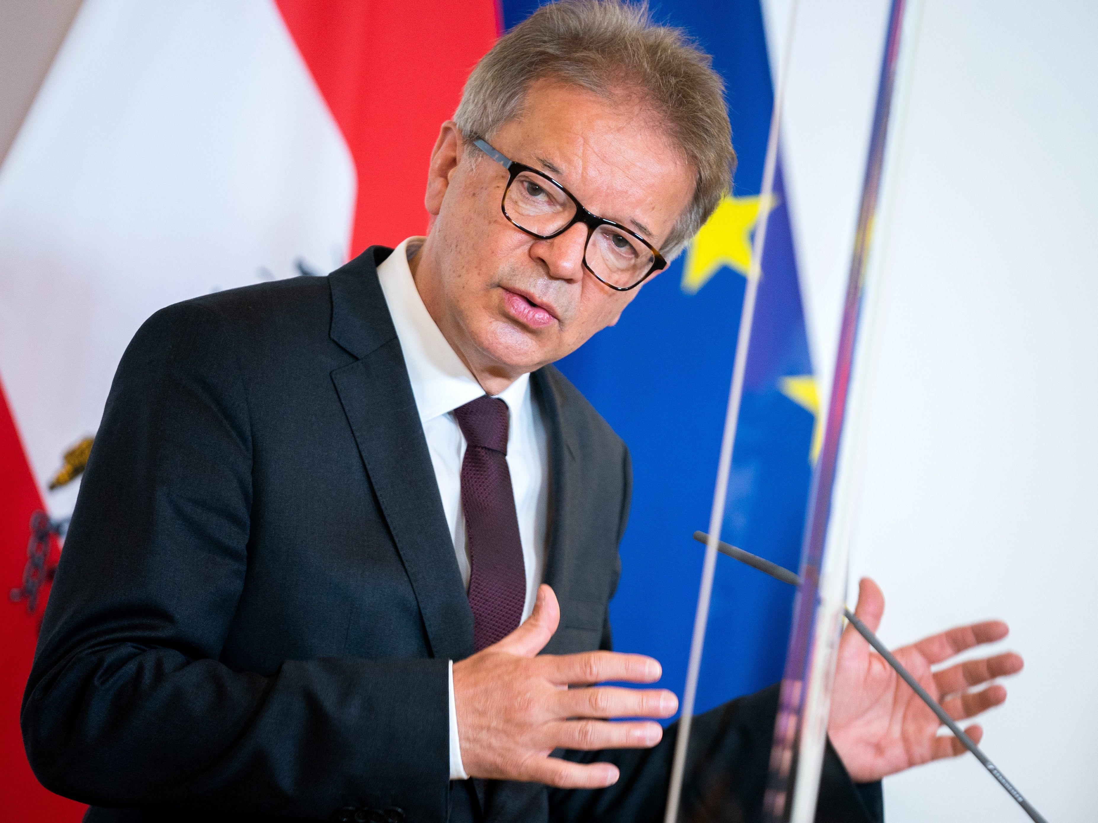 Anschober steht für Gespräche zur Verfügung. Anschober steht für Gespräche zur Verfügung.