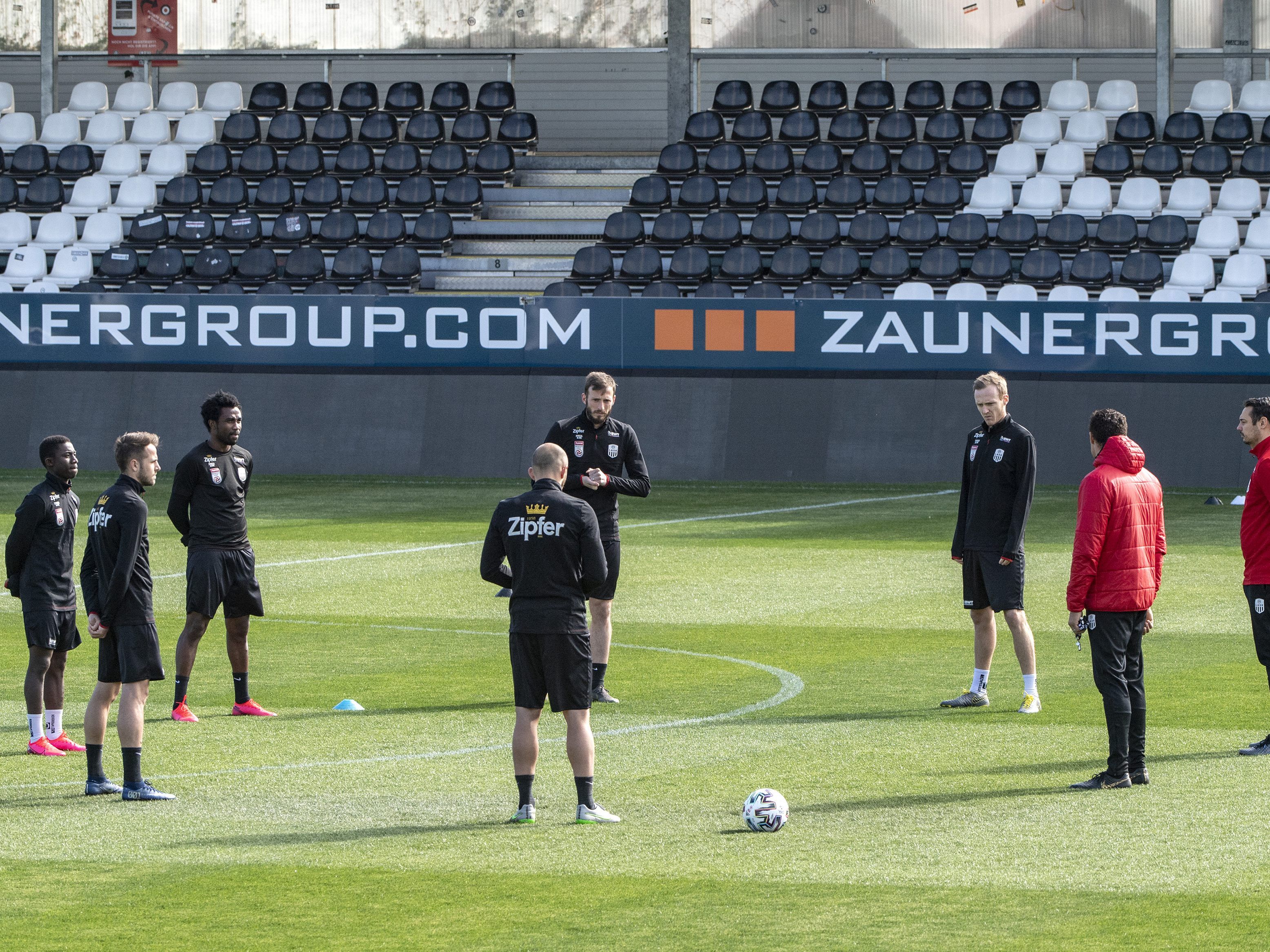 Gegen den Bundesligisten LASK wurde nun ein Verfahren eingeleitet. Gegen den Bundesligisten LASK wurde nun ein Verfahren eingeleitet.