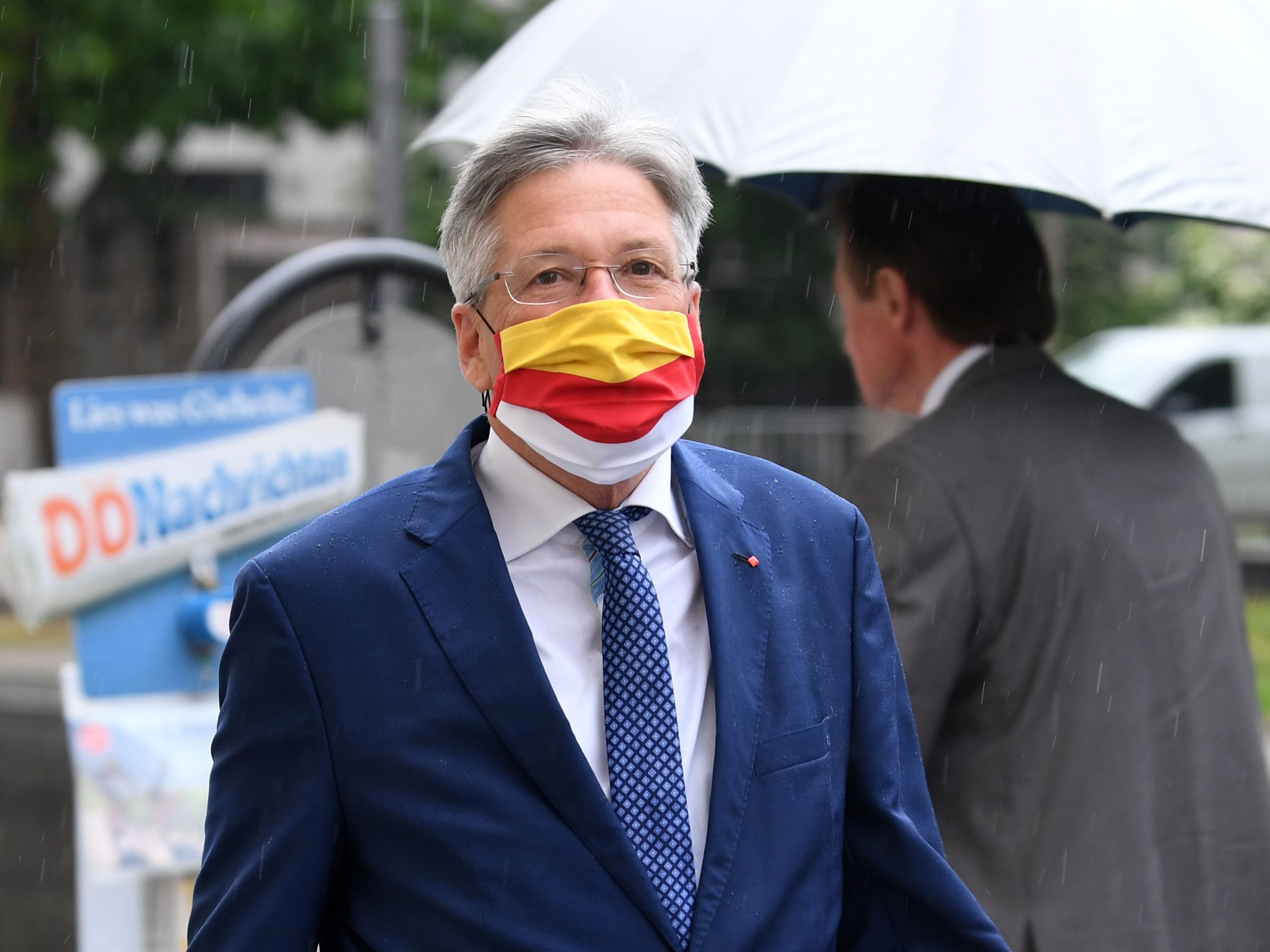 Kaiser plant etwa eine Lockerung bei der Maskenpflicht. Kaiser plant etwa eine Lockerung bei der Maskenpflicht.
