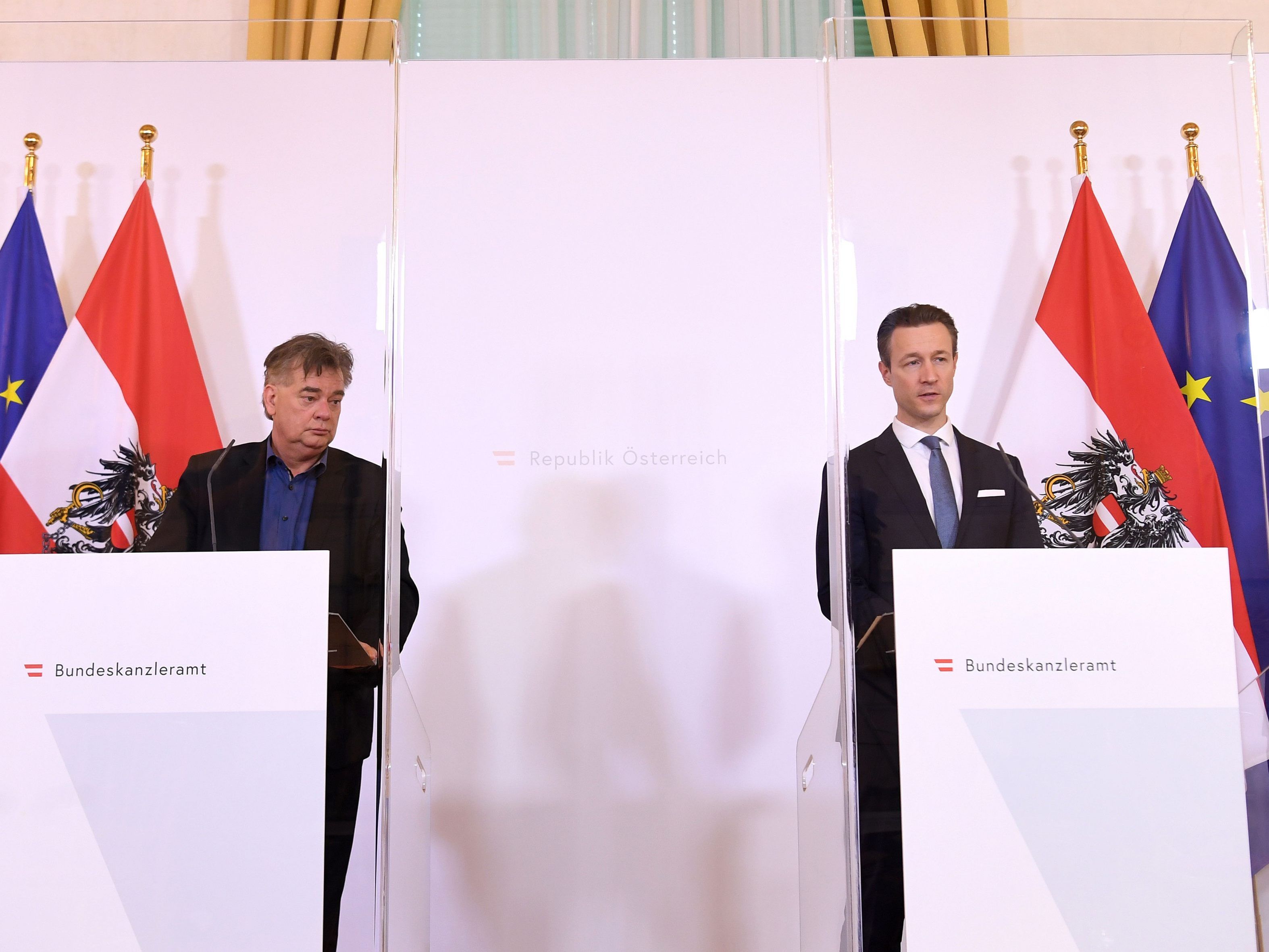 Kogler, Blümel und Mayer informieren in einer Pressekonferenz über den neuen Künstler-Fonds.