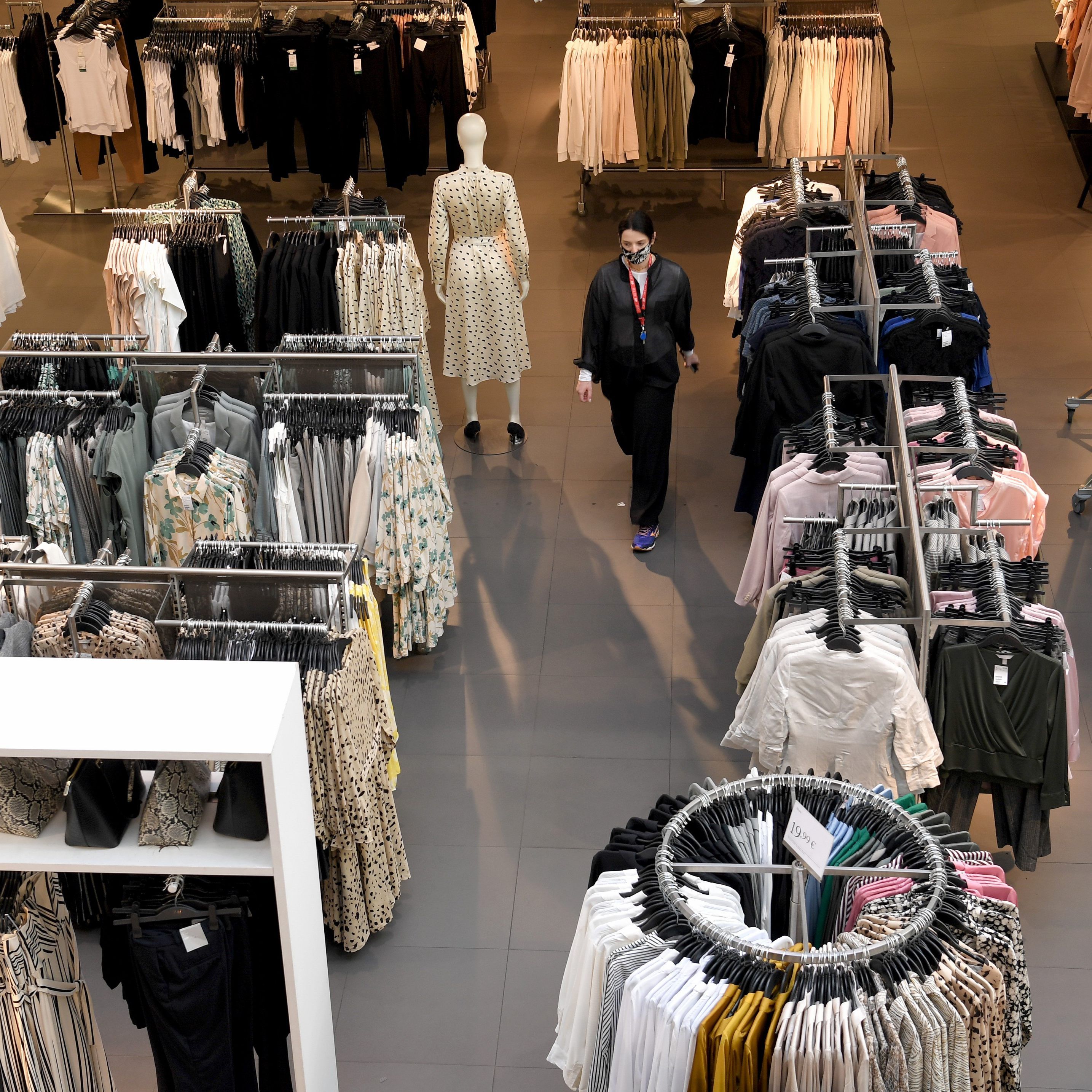 Auch Museen und Ausstellungen nicht mehr auf einen Besucher pro zehn Quadratmeter beschränkt.