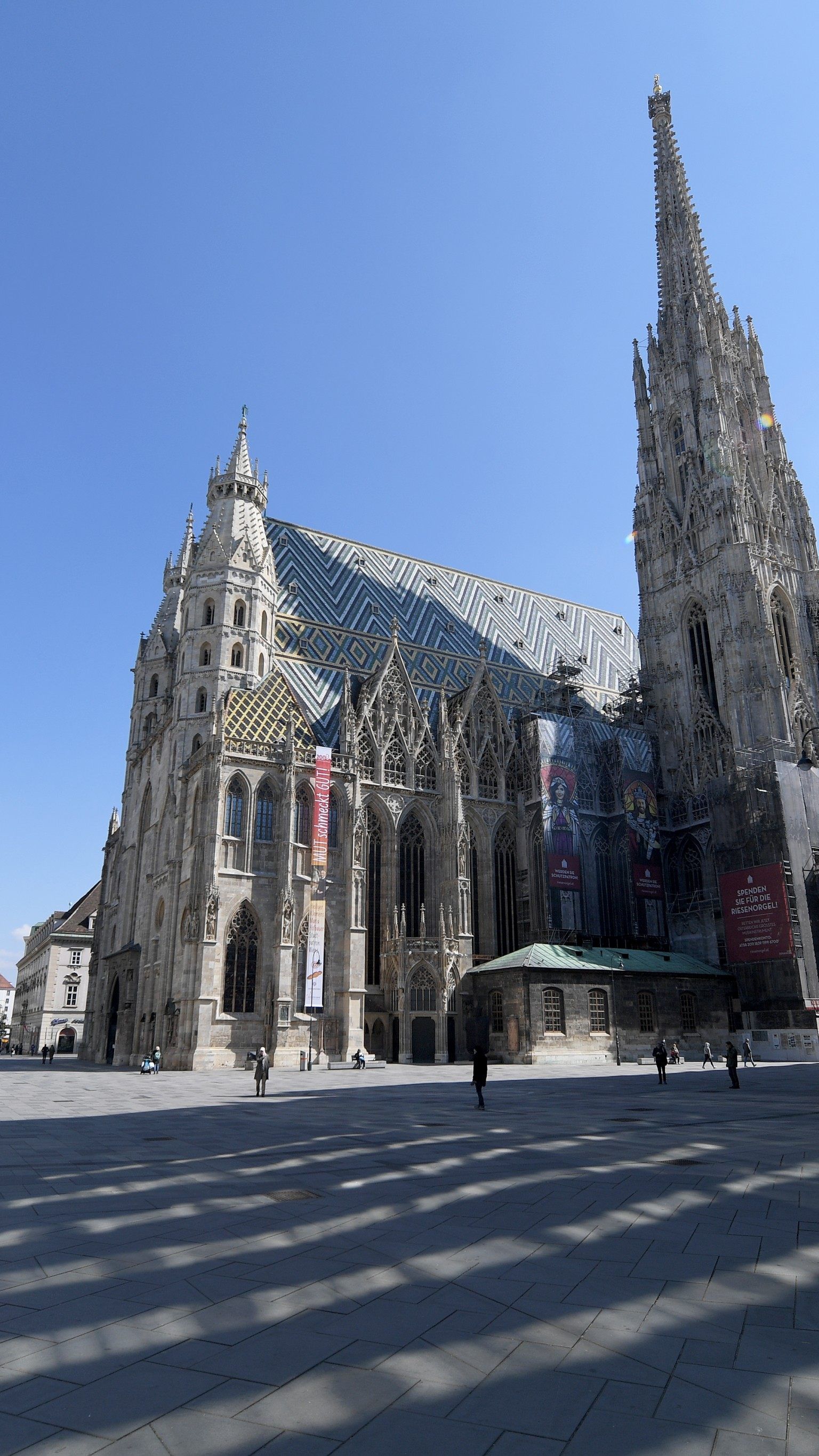 Durch die Corona-Krise wurde die Wirtschaft zurückgefahren - so kommt es zu einer Abnahme der CO2-Emissionen.