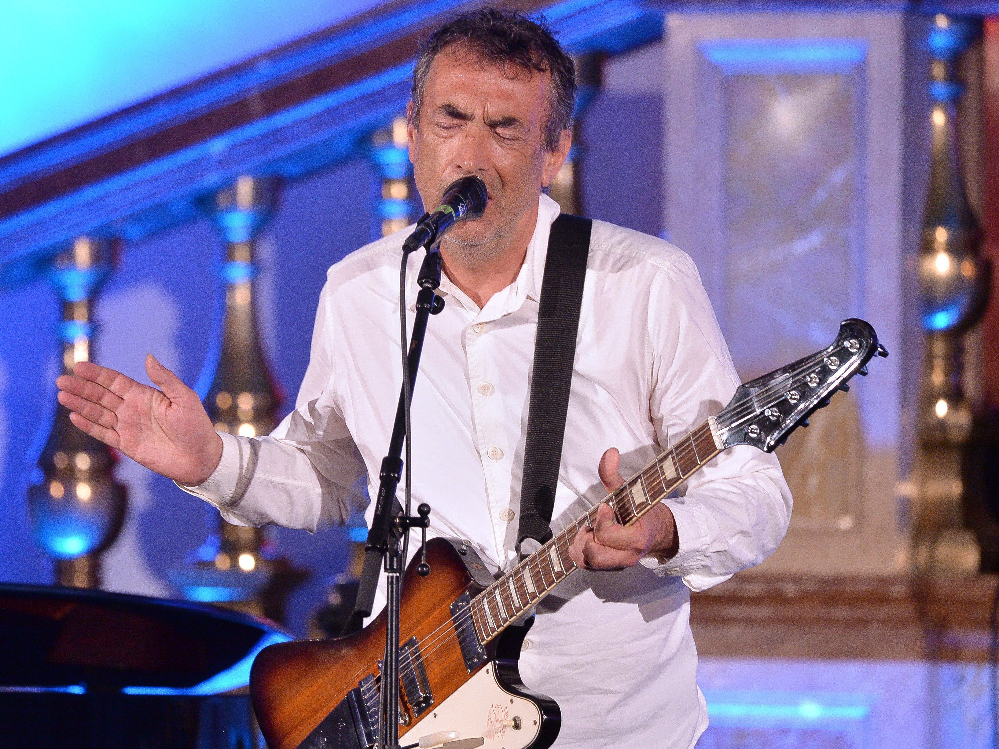 Hubert von Goisern verschiebt seine Herbsttournee auf 2021 Hubert von Goisern verschiebt seine Herbsttournee auf 2021