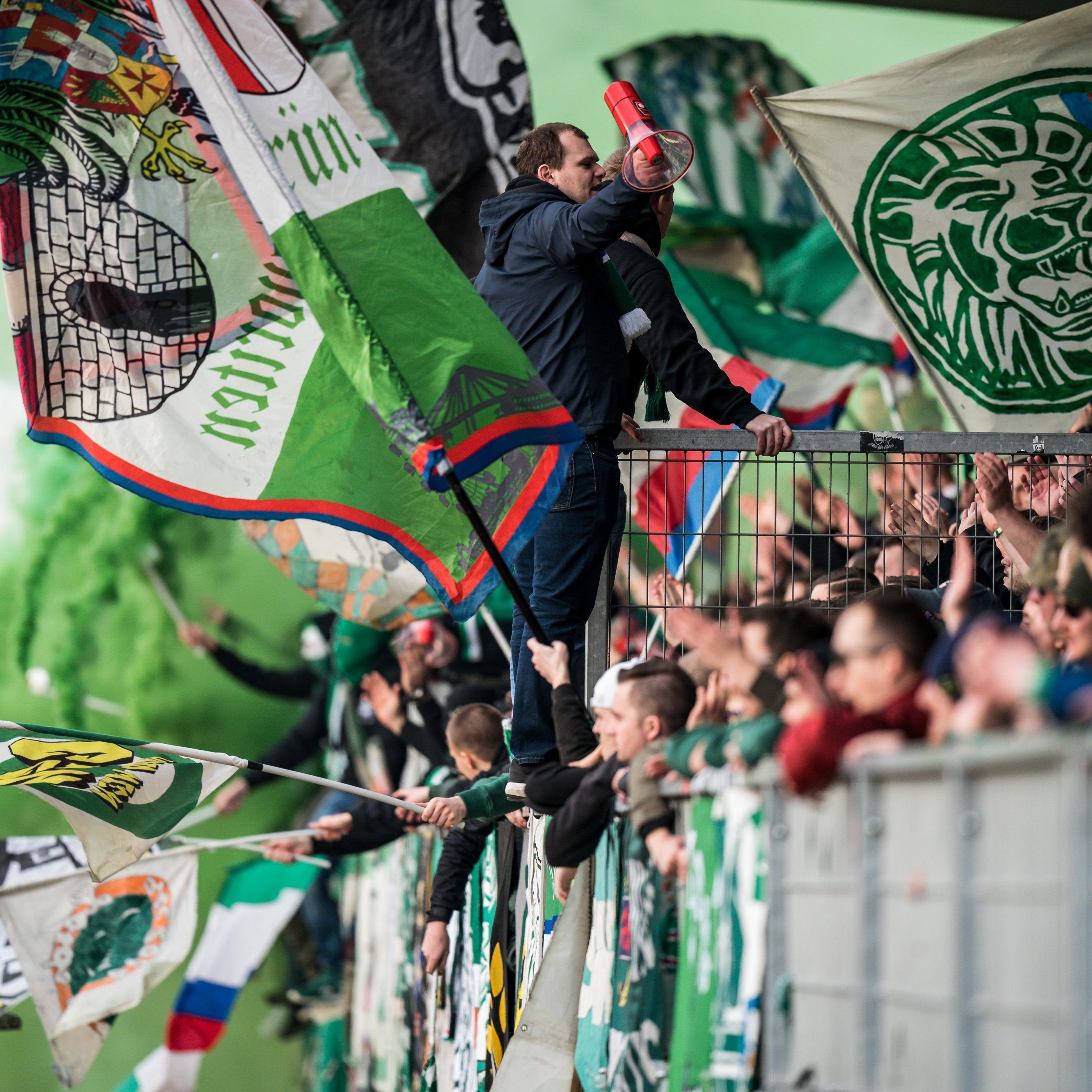 Rapid hätte in der entscheidenden Phase wohl durchgehend vor mehr als 20.000 Fans gespielt.