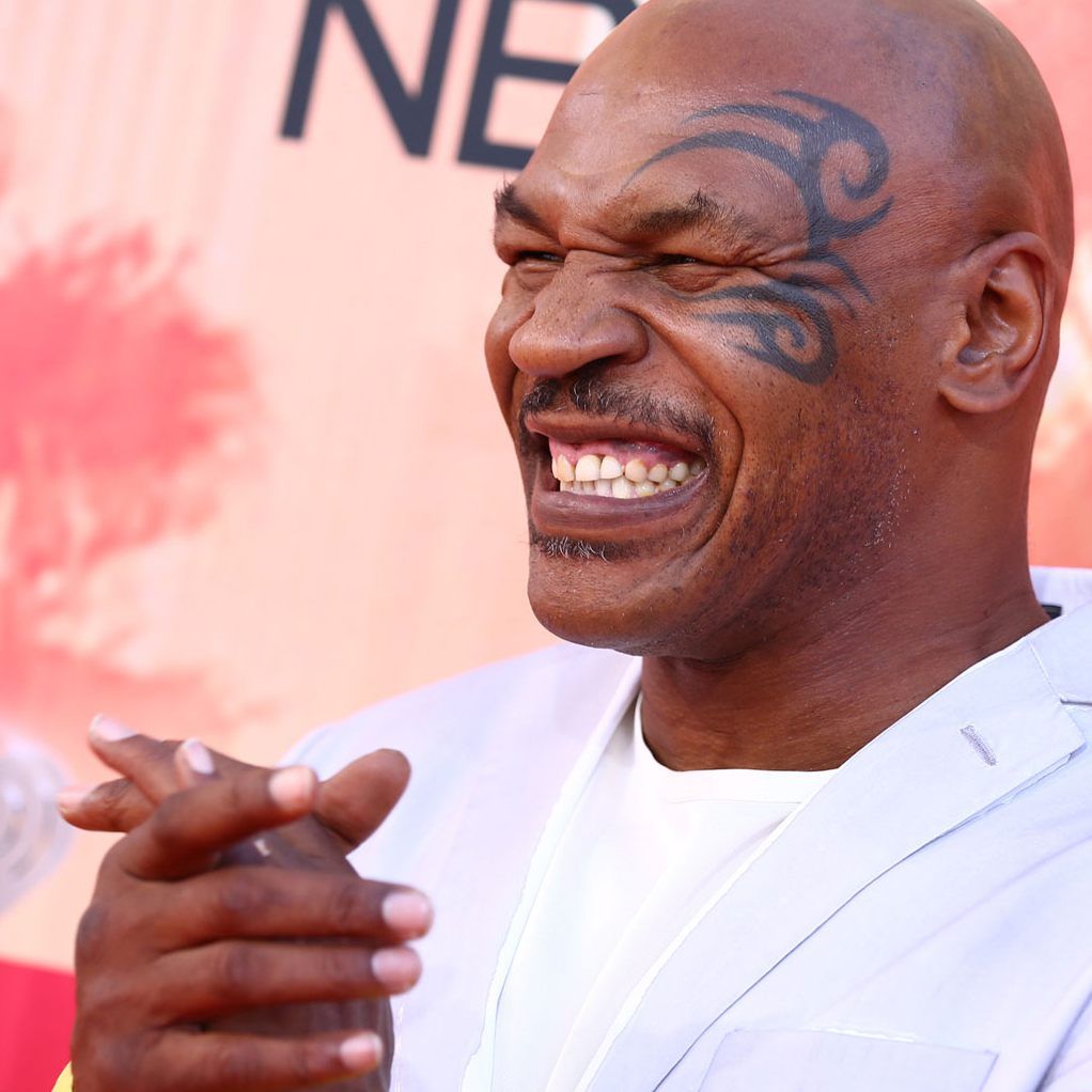 Mike Tyson hat auch mit 53 Jahren noch einen Furcht einflößenden Schlag.