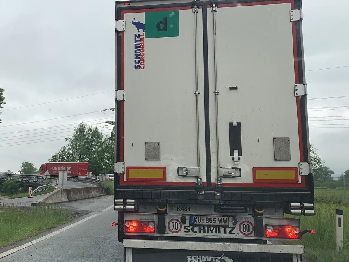 Es staut sich auf der A14, weil Lkw Richtung Wolfurt zum Zoll wollen Es staut sich auf der A14, weil Lkw Richtung Wolfurt zum Zoll wollen