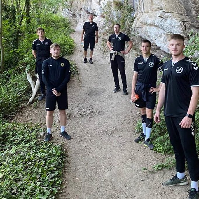 Bregenz Handball trainiert in Kleingruppen.