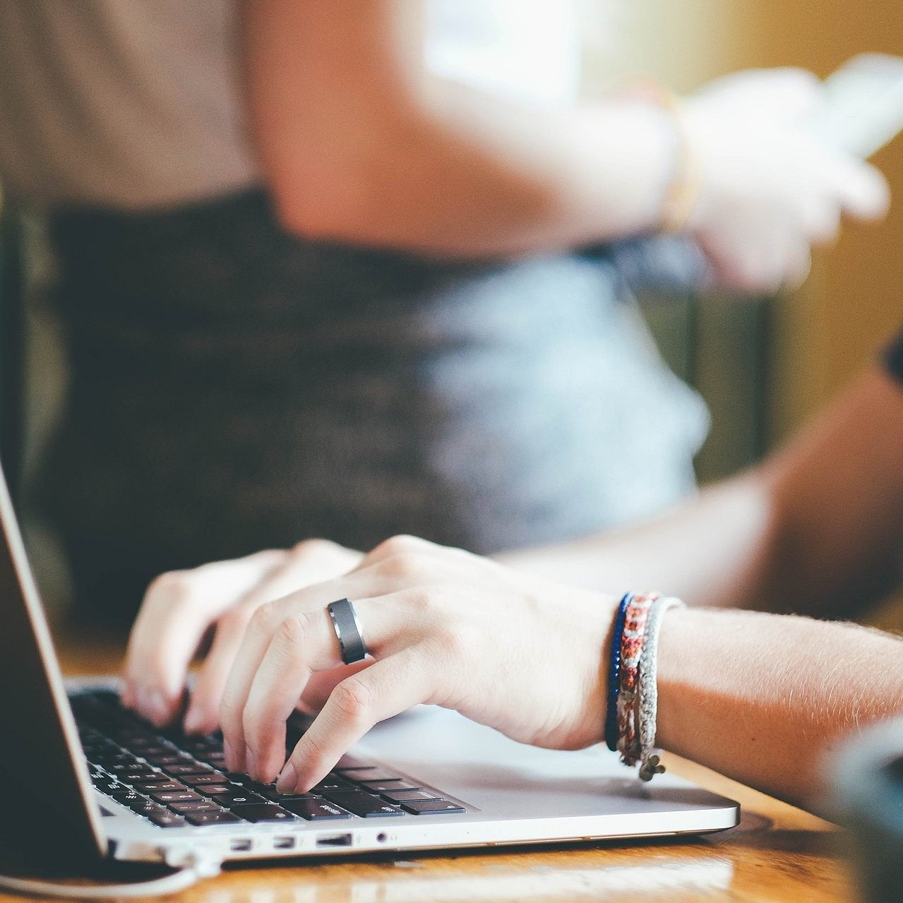 Im Corona-bedingten Homeoffice ist den Österreichern die Work-Life-Balance wichtiger geworden.