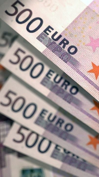 Jede Person mit Hauptwohnsitz in Österreich soll 500 Euro erhalten, so der Vorschlag.